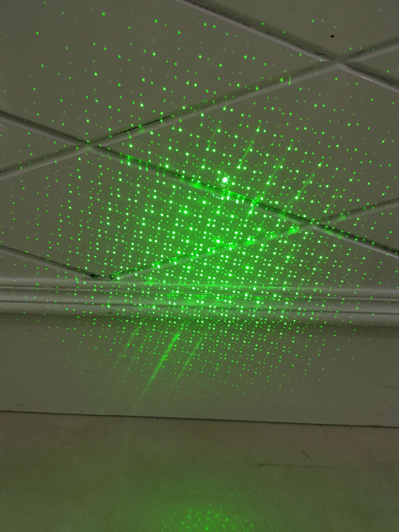 The 2020 new model of Laser Starry Sky 303 comes with a child lock for charging Specification image