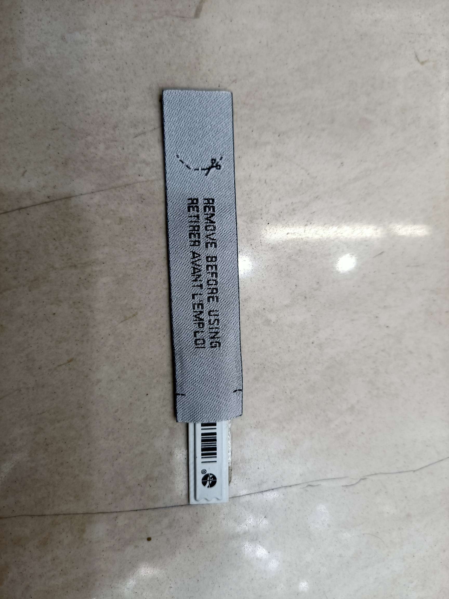 专卖店与超市所用的防盗袋，可以把防盗芯片装入袋内，防止被盗。