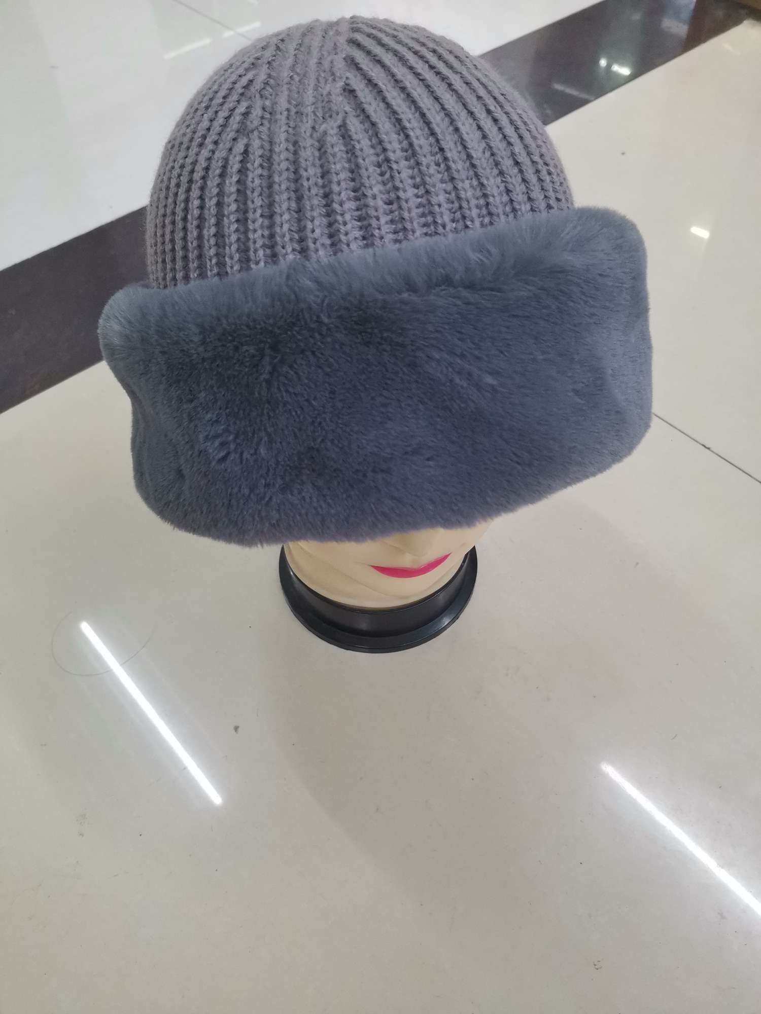 قبعات المنغولية