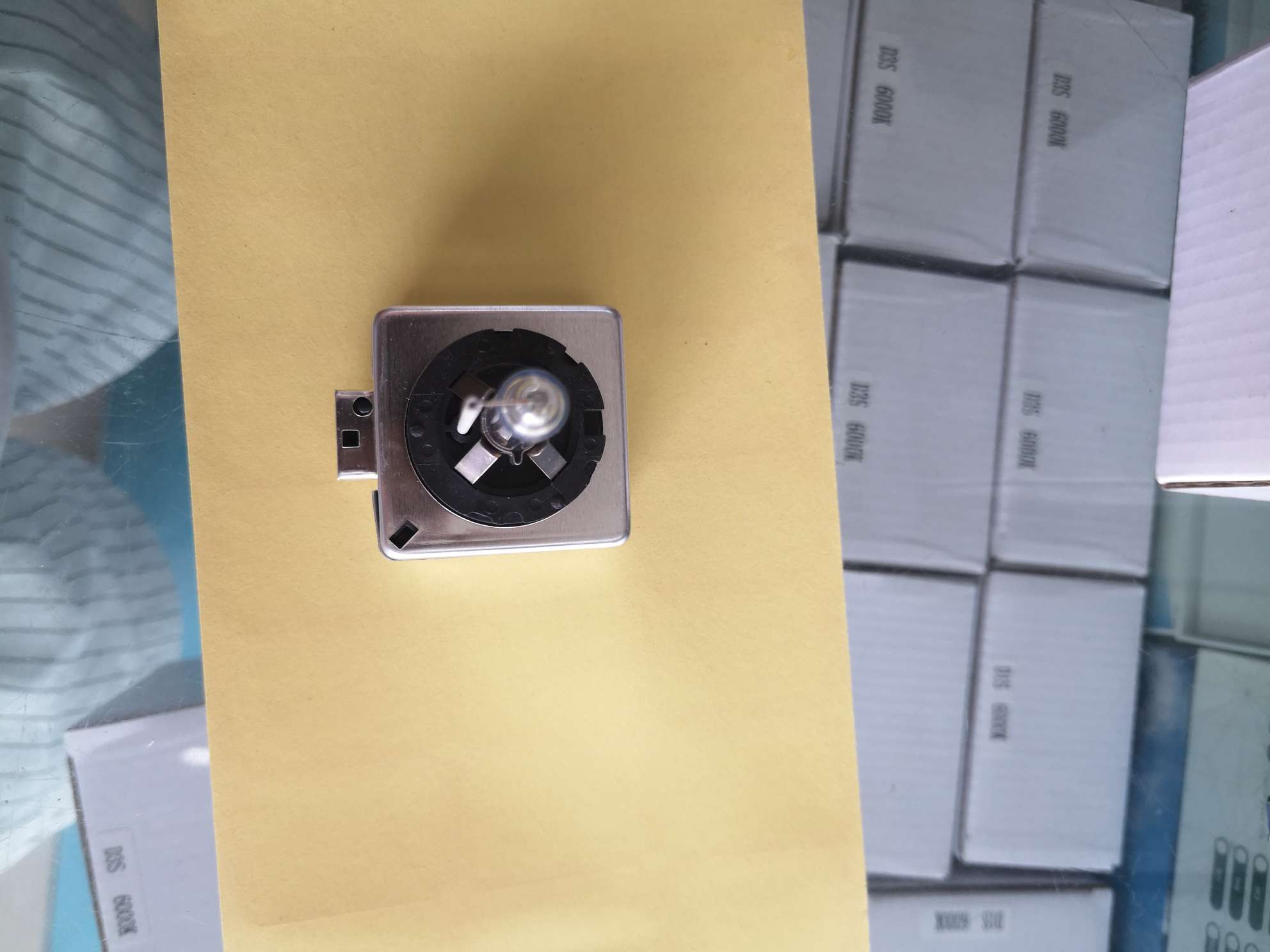 D1S xenon bulb thumbnail