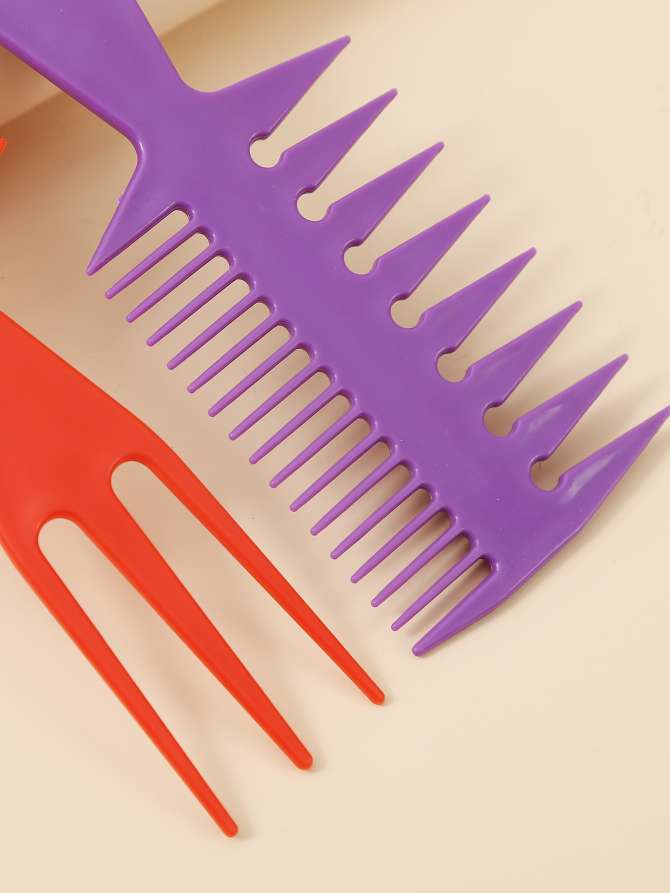 Factory direct sales of flat combs, professional hairdressing combs, flat combs, hair styling combs, oil-cut combs, colored plastic combs, three-in-one wide-toothed combs Specification image