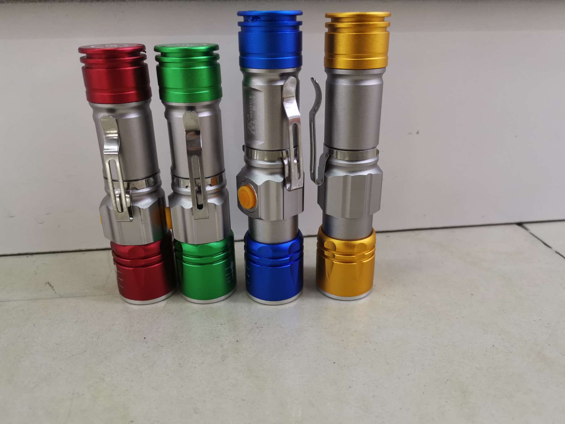 318USB rechargeable aluminum alloy focusing flashlight with multi-color mixing Application Scenario