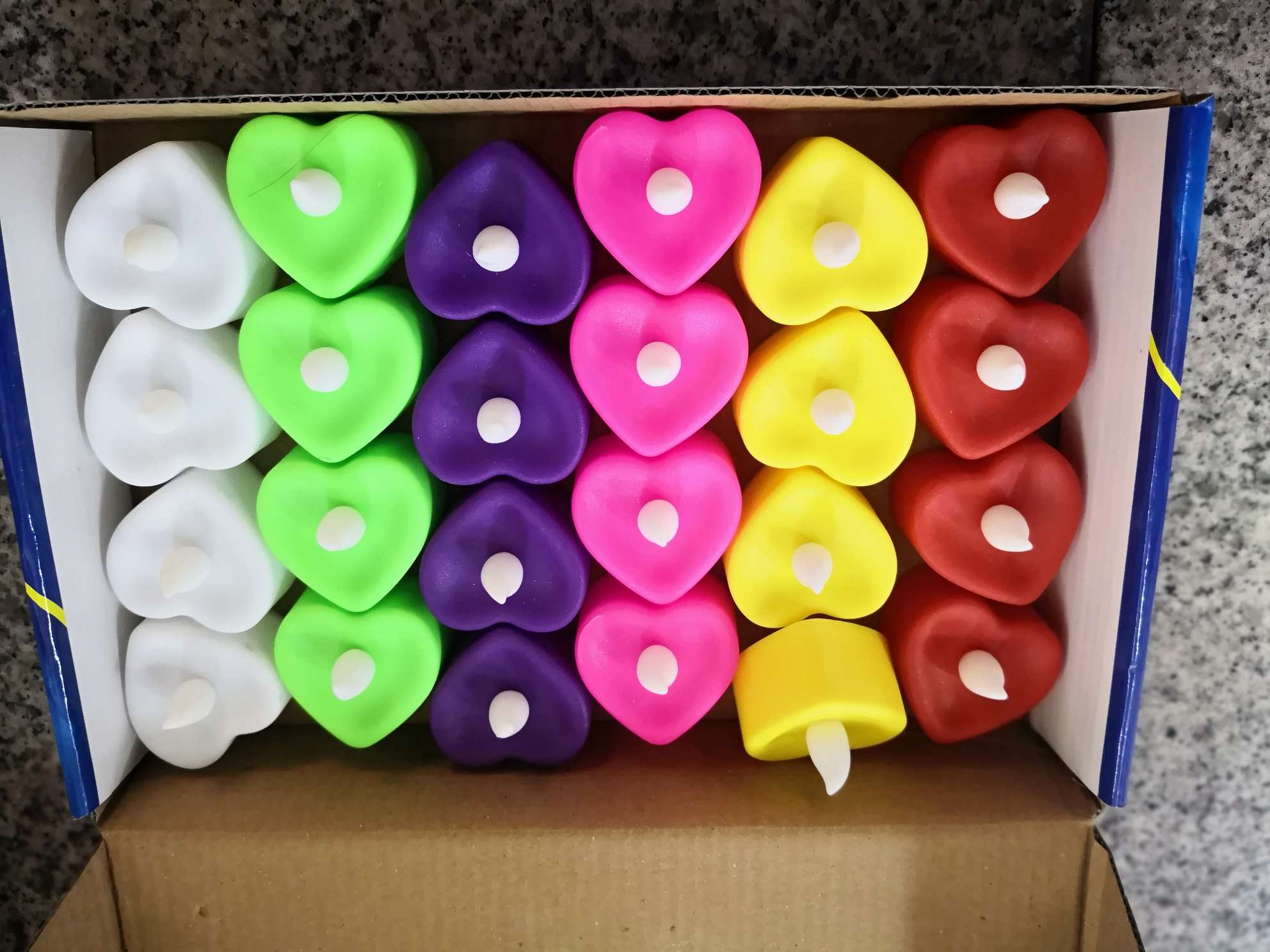 Web celebrity hot style love lamp candles thumbnail