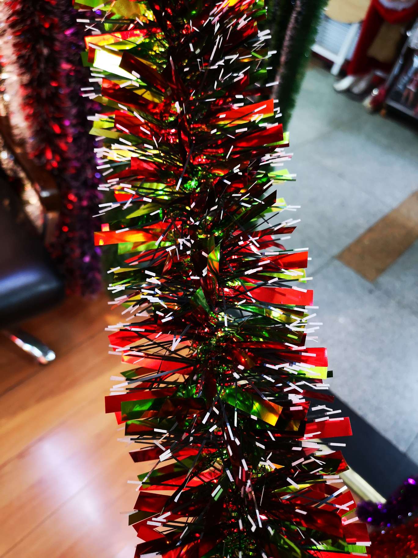 Christmas decorative ribbons, colorful Christmas colors of bright red and green, can be mixed colors