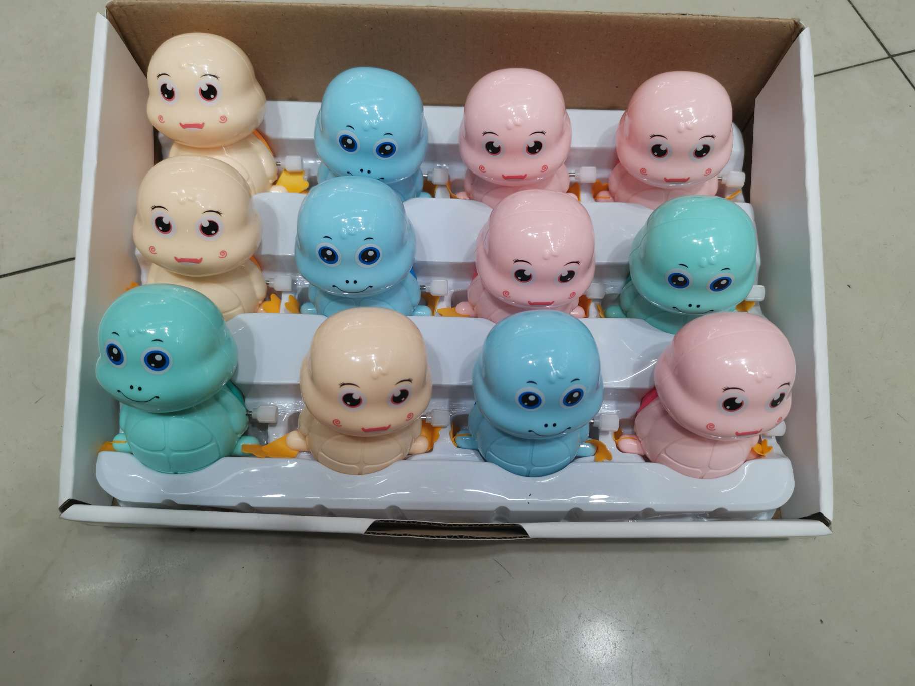 上链子可以在走路，也可以放水里面玩的玩具细节图