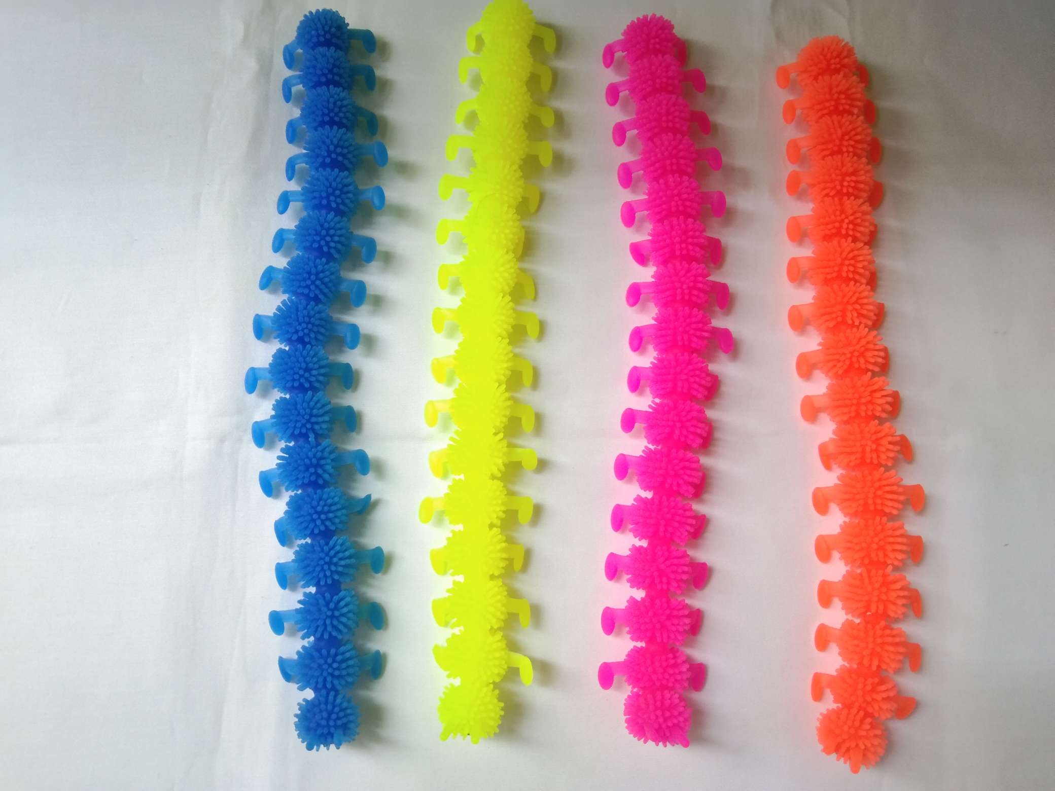 60g Smiley Nose Ball Fur Ball Series with Lamp, Spined ball with rope 01 Application Scenario