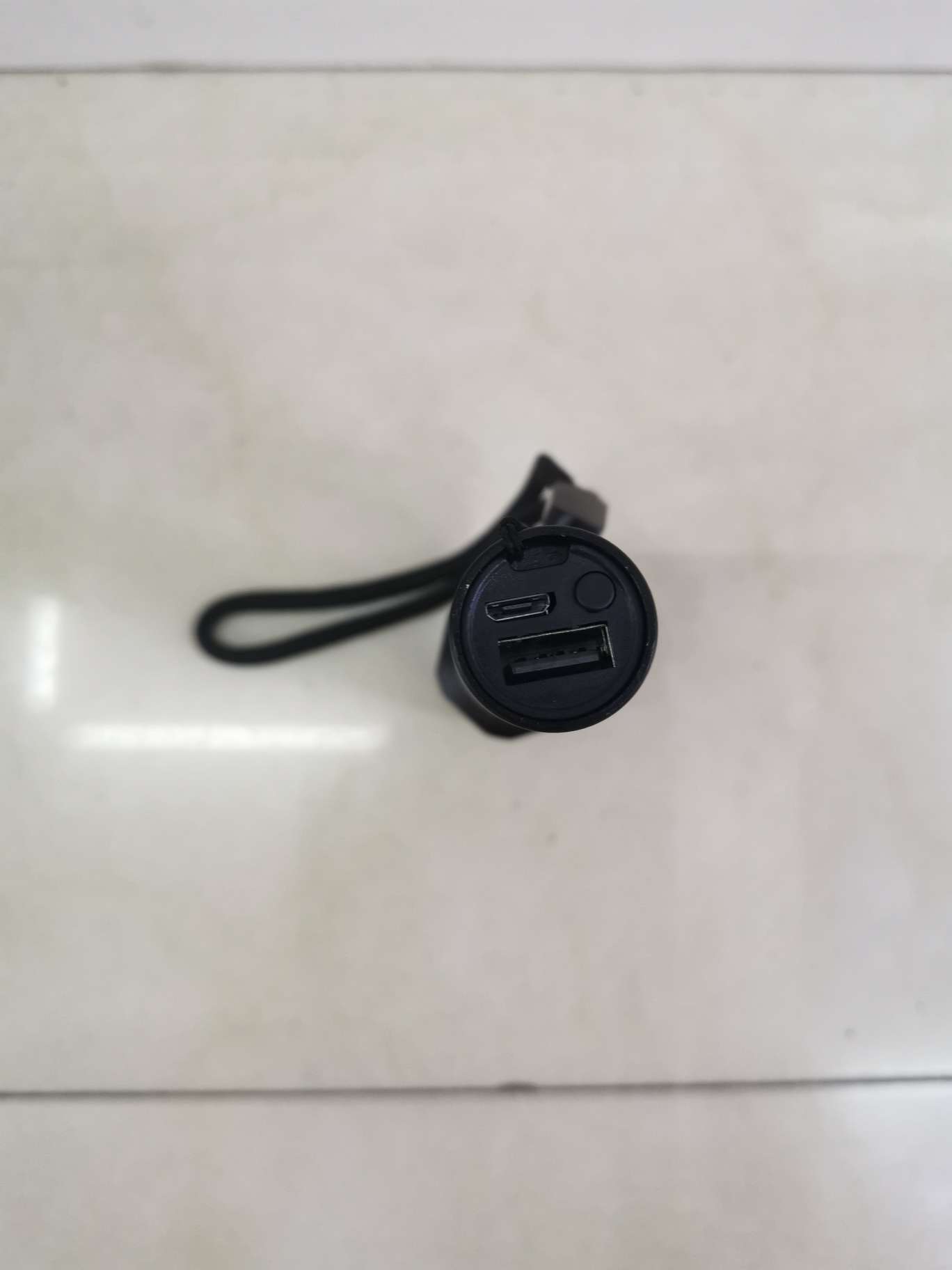 2020新款USB充电可输出充电宝功能便携手电筒产品图