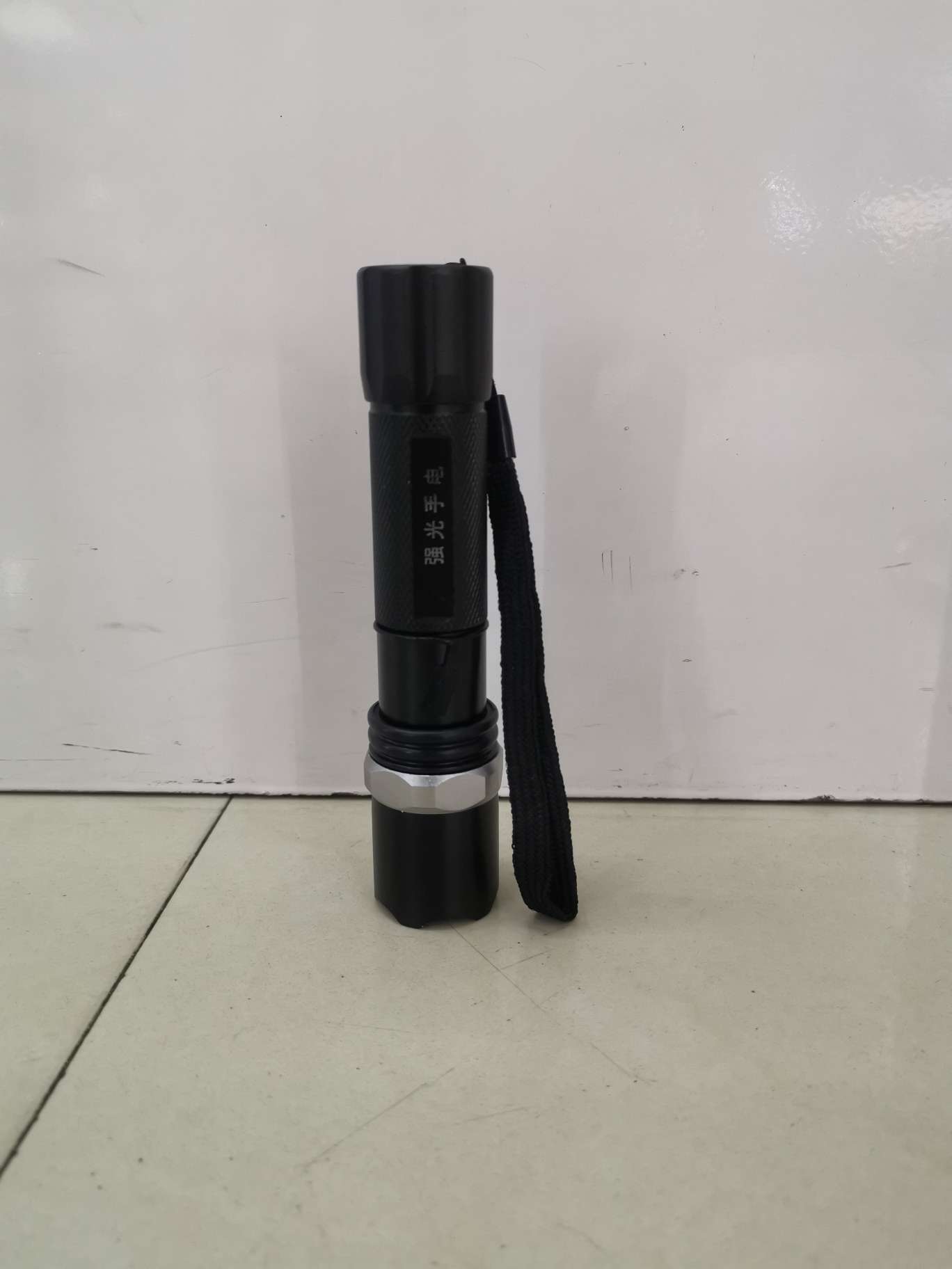 Meisile 138 high-intensity rechargeable flashlight factory direct sales