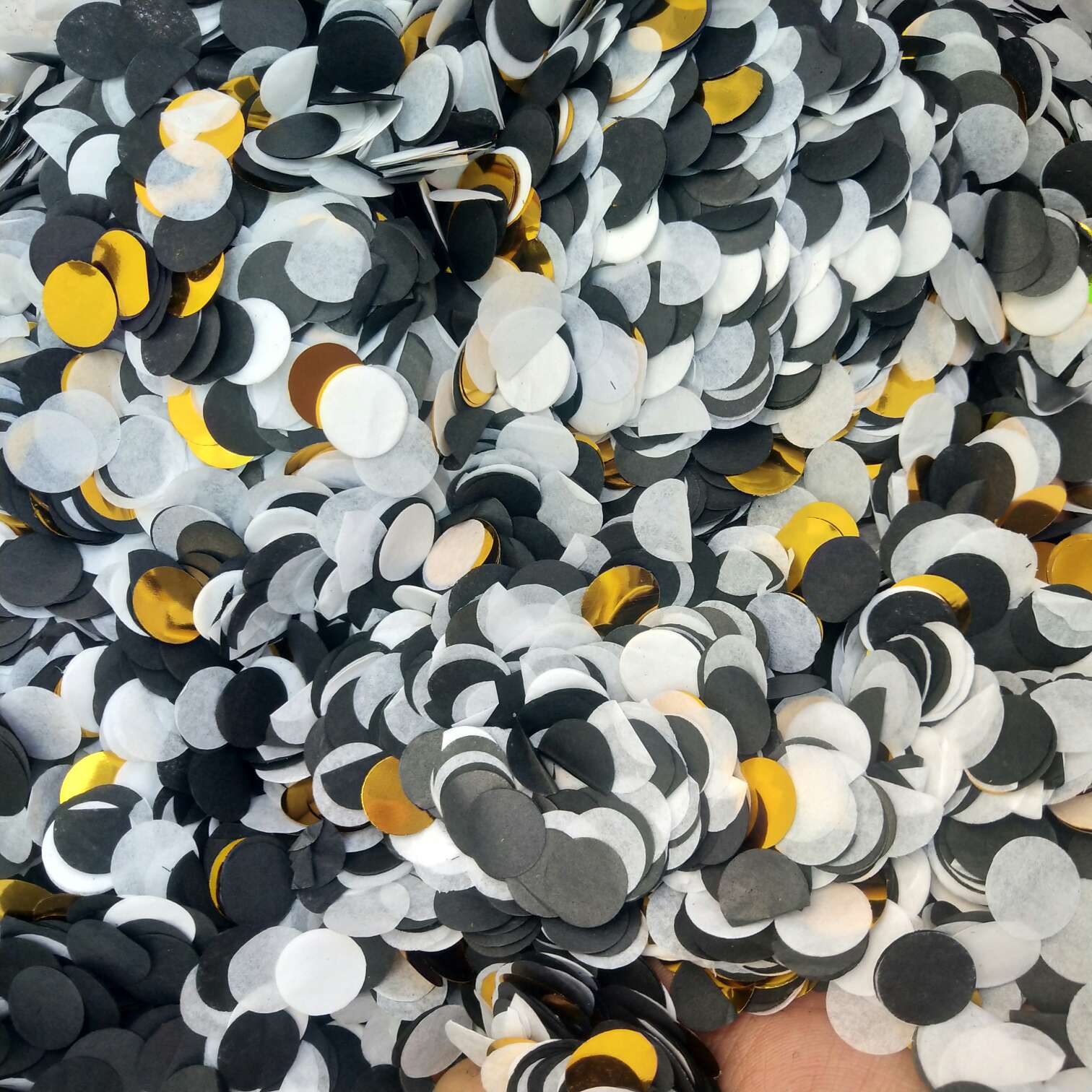 Paper and sequin mixed style matching undefined