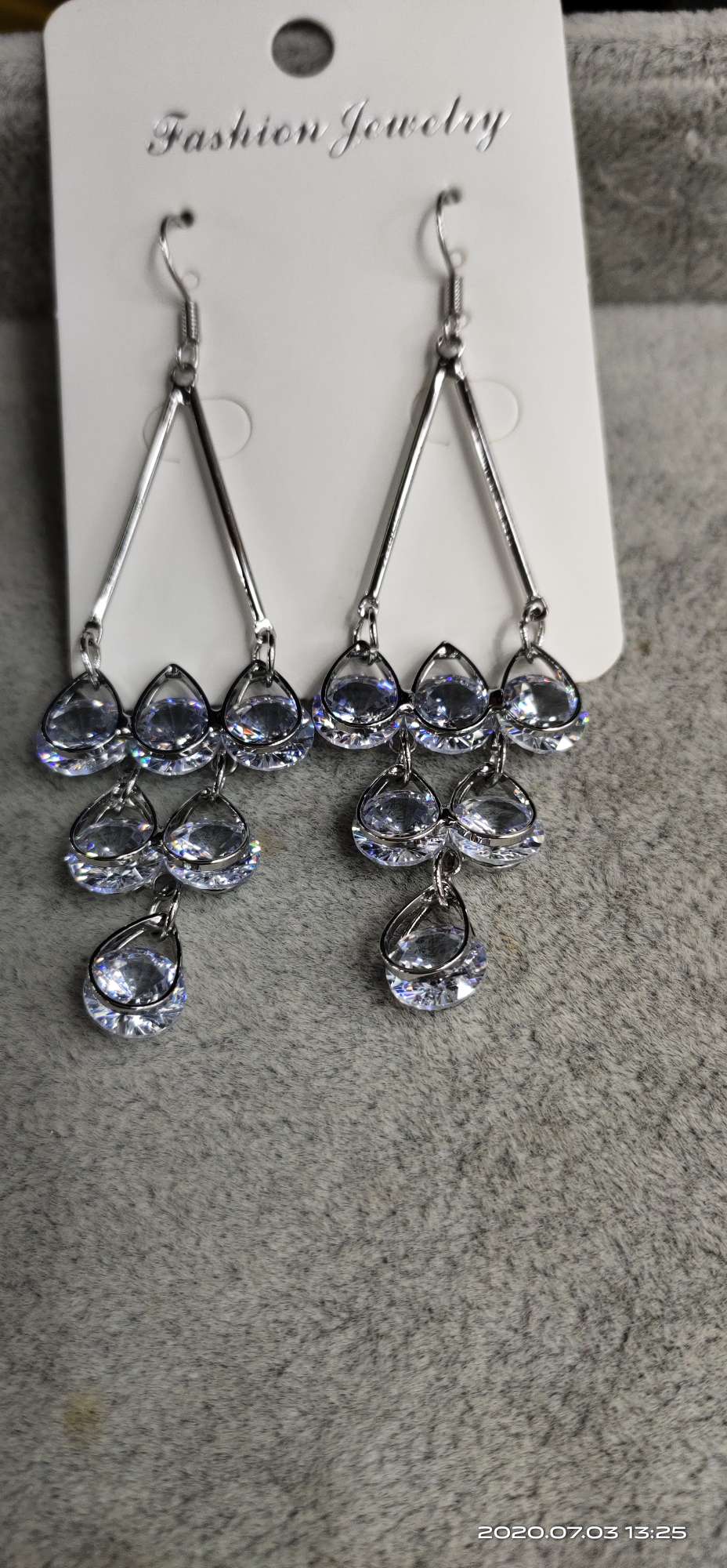 Zircon hook earrings thumbnail