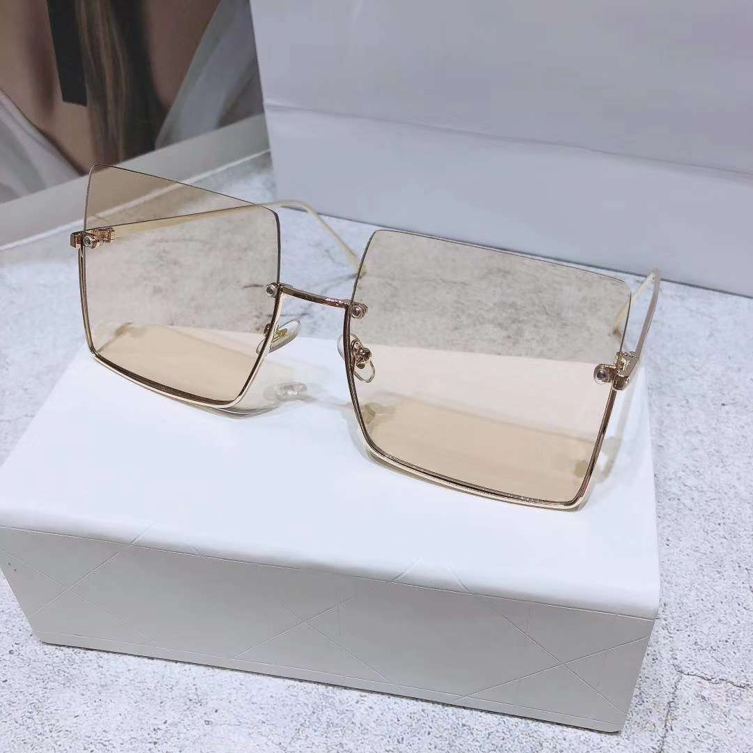 Sunglasses thumbnail