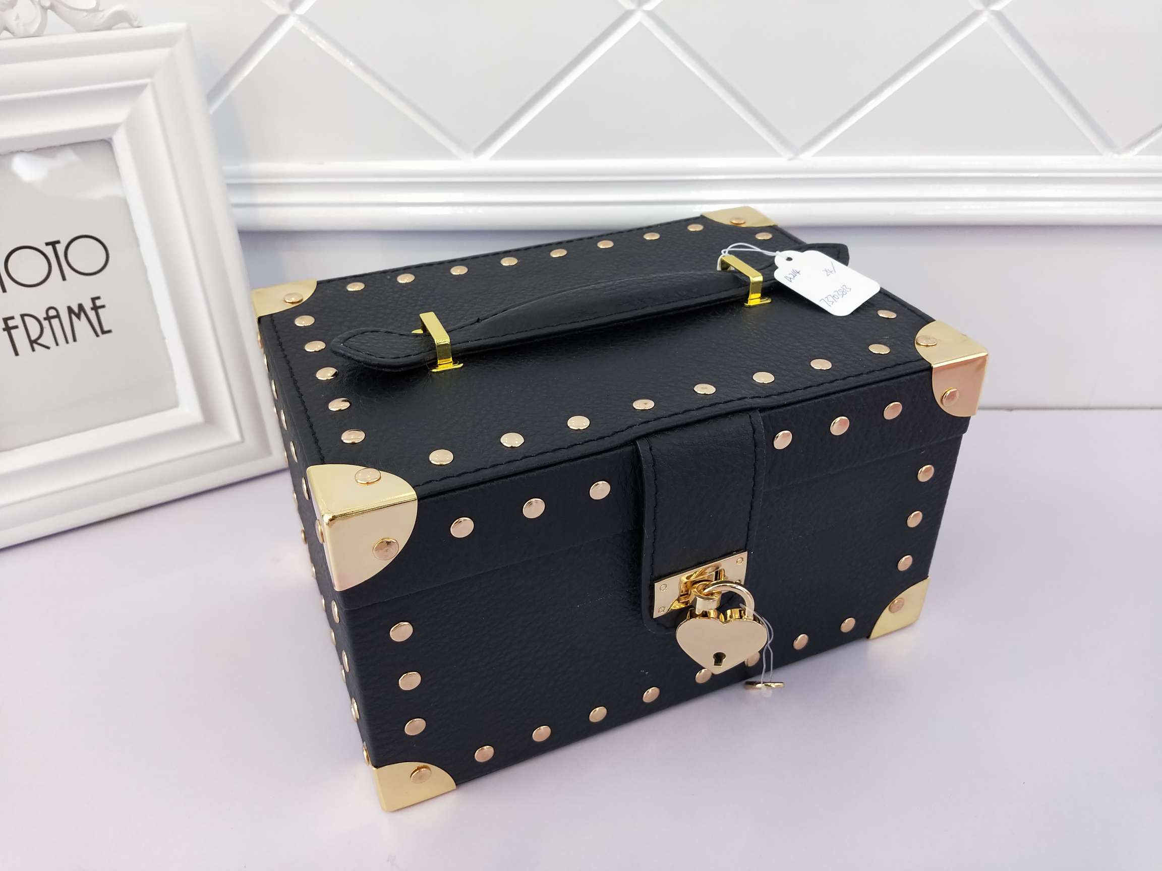 Jinqi double-layer jewelry box, watch ring, necklace, leather storage box, multi-functional jewelry box, new A214 Application Scenario