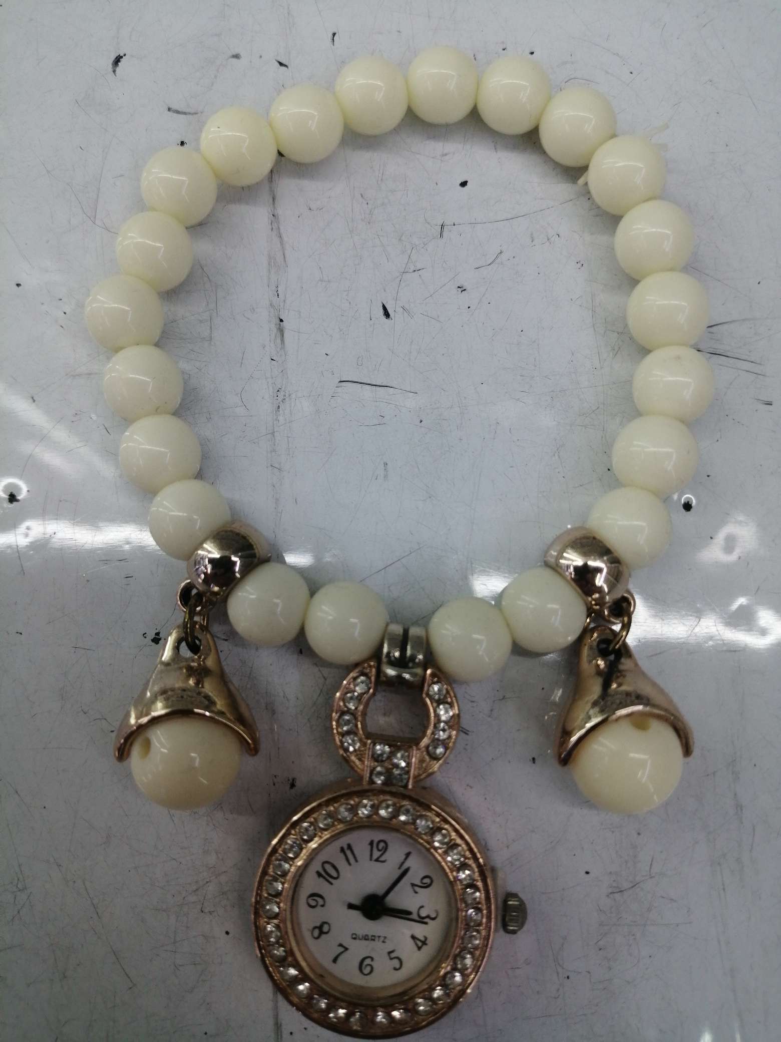 The double-drop Pearl Abstract Women's Watch series is exquisitely handcrafted details Picture