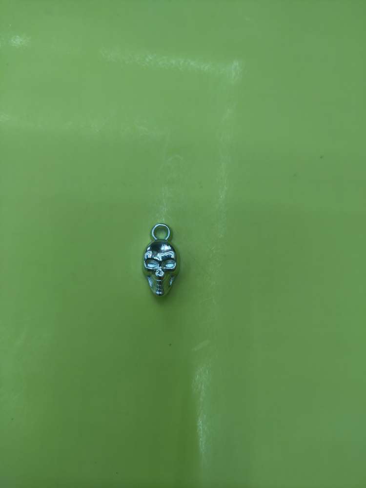 The H981 ghost head is approximately 20MM in length, 10MM in width, 6MM in thickness, and has a hole diameter of 3mm