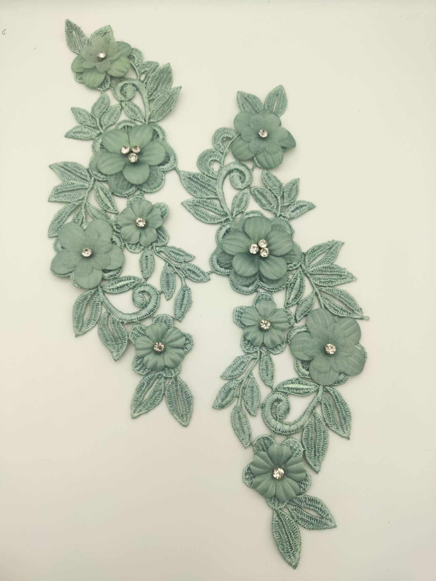 Polyester-polyester double-flower hand-stitched beaded flower clothing accessories, DIY collar flower wedding dress decoration 1-3 undefined