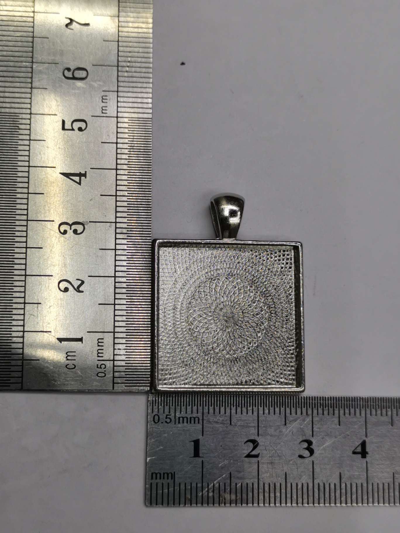 厂家直销，四方25时光宝石底托，钥匙扣挂件细节图