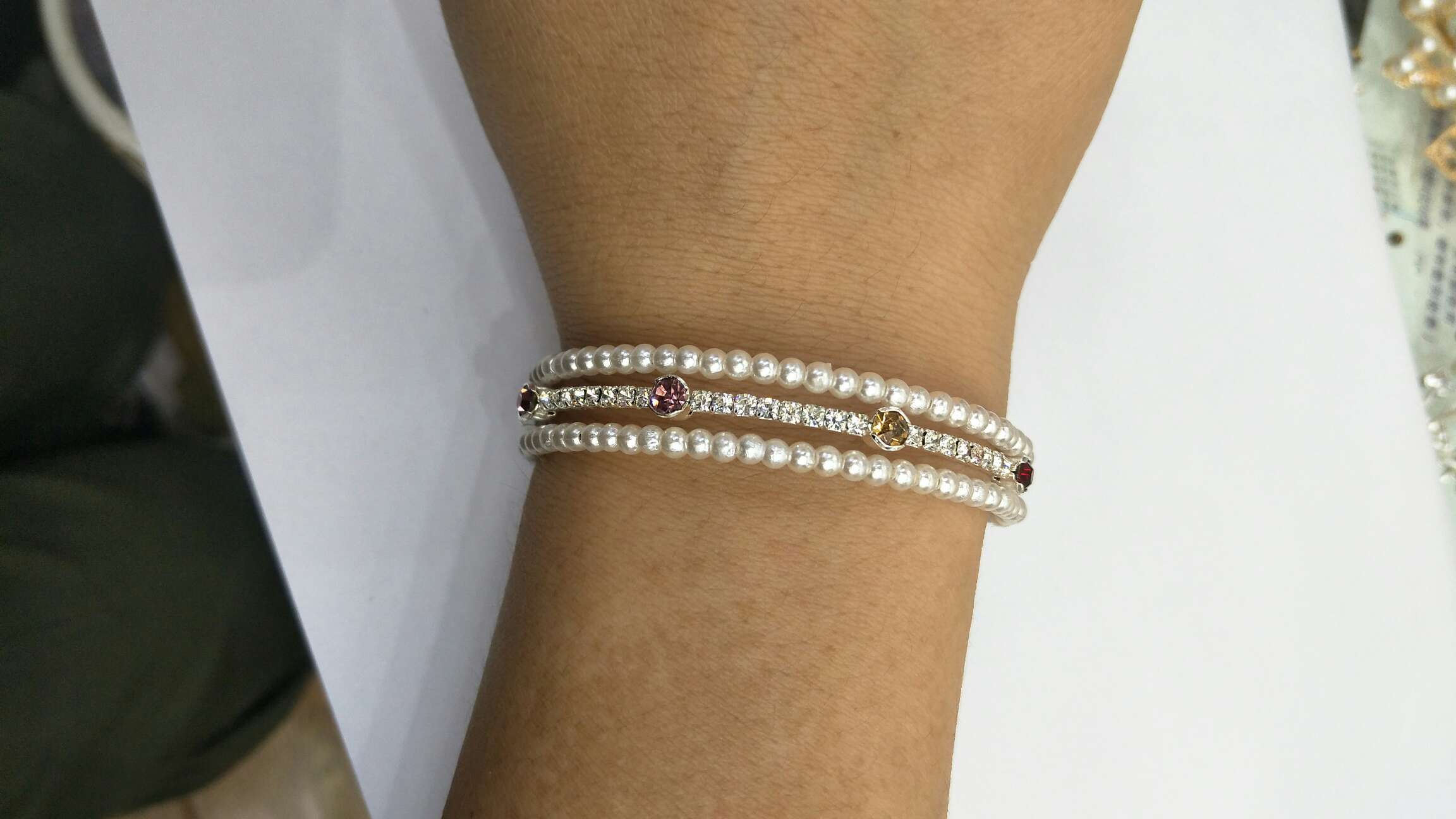 Pearl rhinestone bracelet
