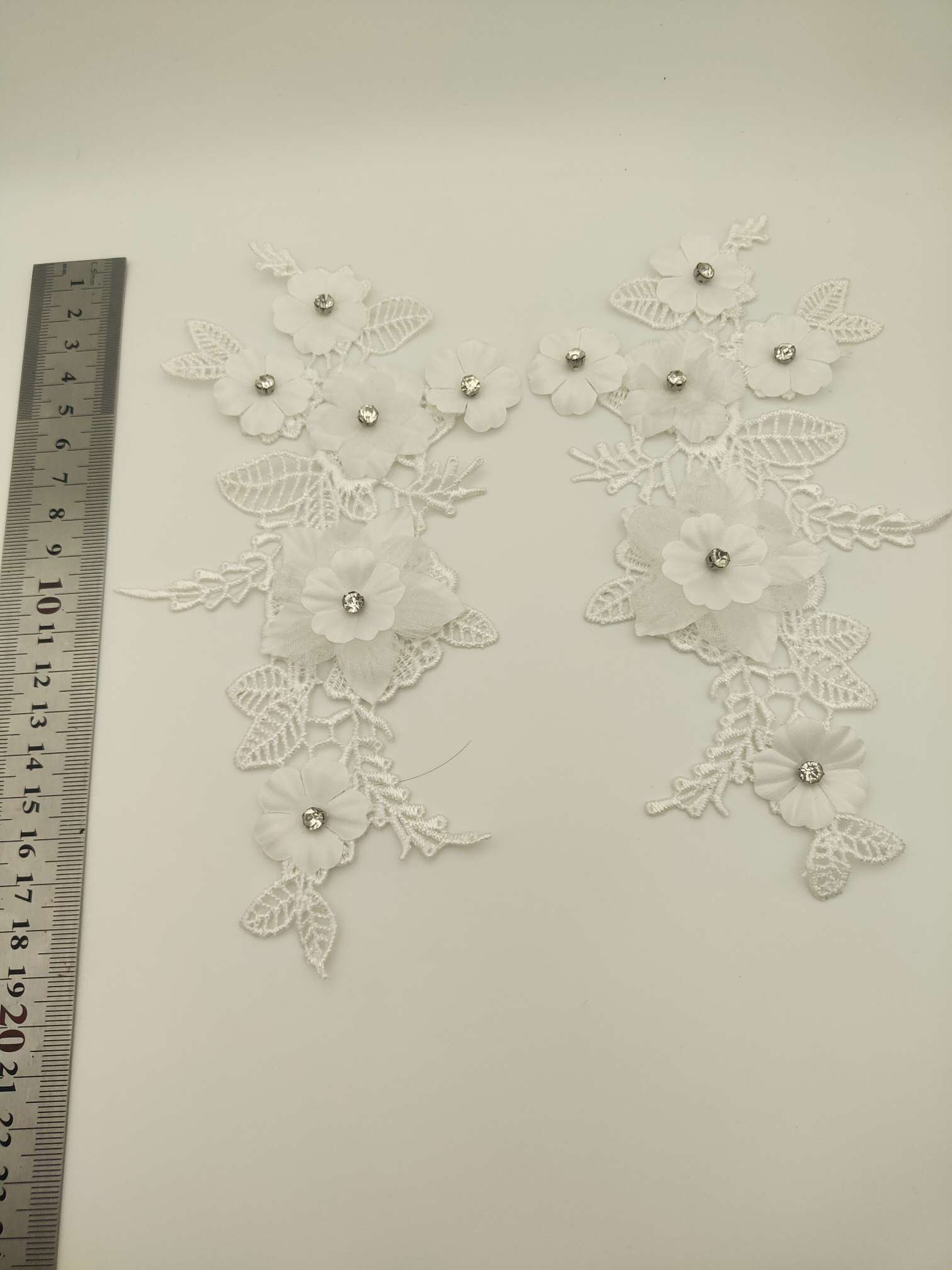 Polyester-polyester double-flower hand-stitched beaded flower clothing accessories, DIY collar flower wedding dress decoration 1-8 Specification image