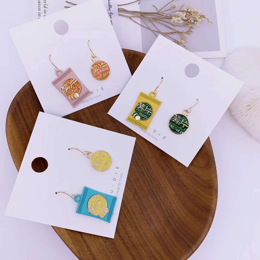 Geometric paint new silver needle earrings lovely girls Japanese and Korean thumbnail