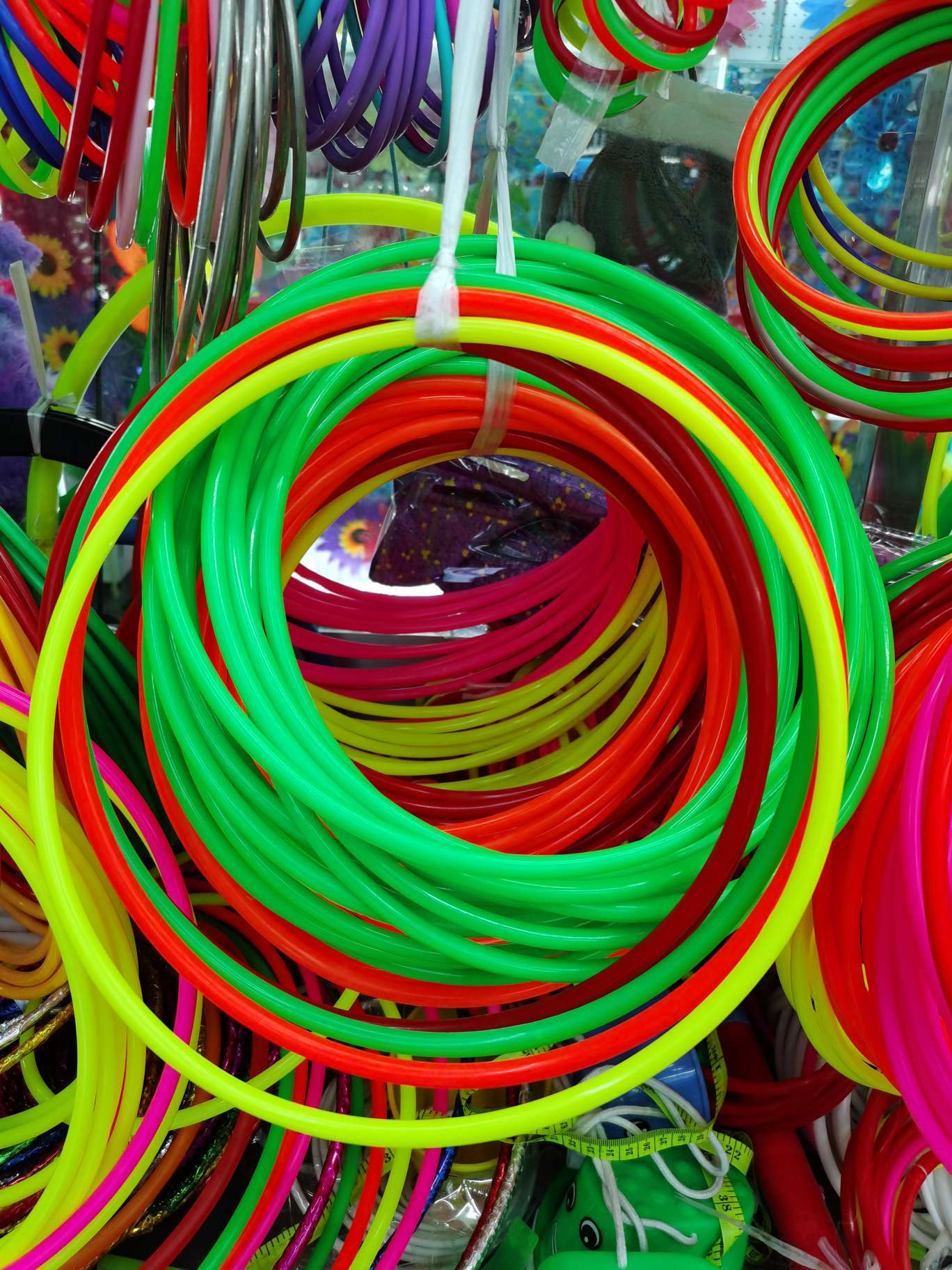 24.5厘米外径，内径23厘米塑料圈