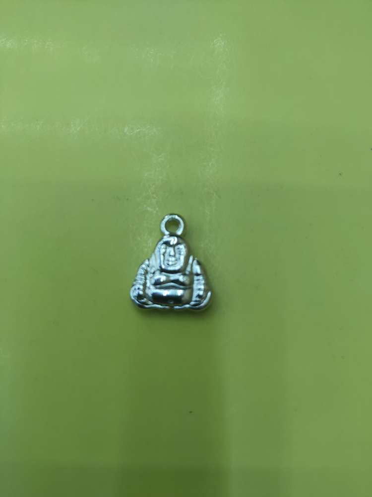 H589, approximately 20MM in length, 16MM in width, 3.5MM in thickness, 2MM in diameter, electroplated white K Specification image