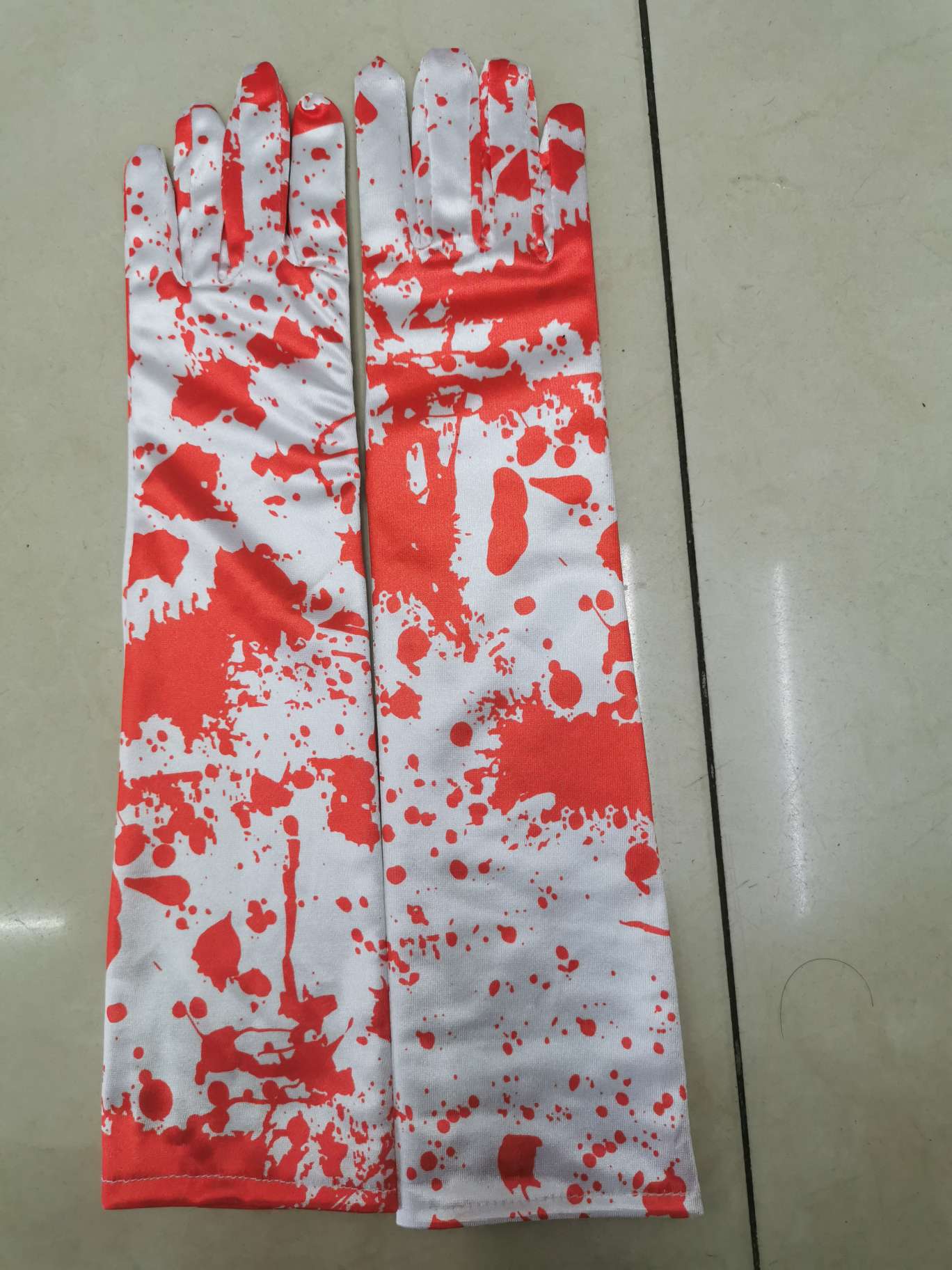长血迹手套