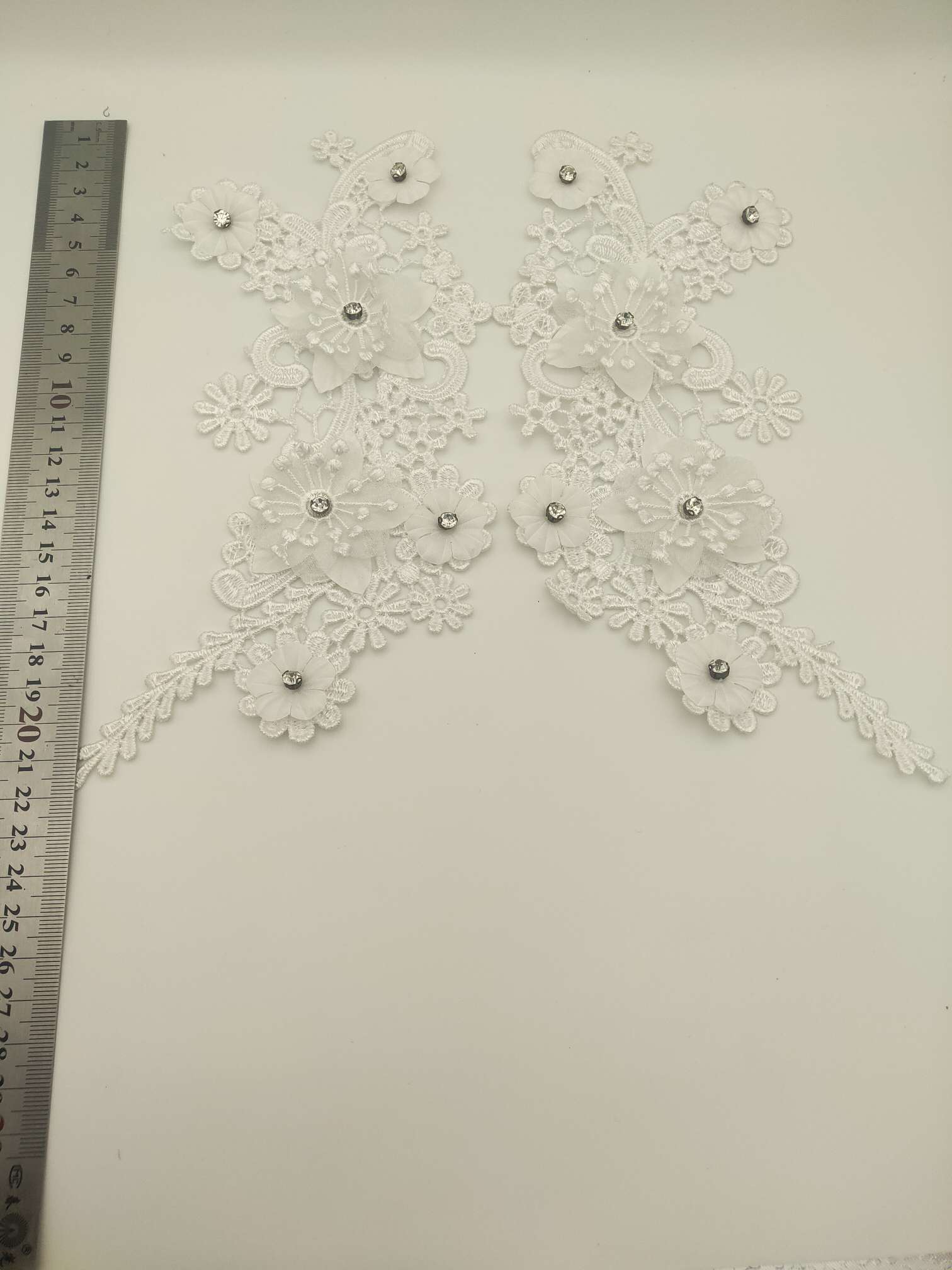 Polyester-polyester double-flower hand-stitched beaded flower clothing accessories, DIY collar flower wedding dress decoration 1-2 Item Picture