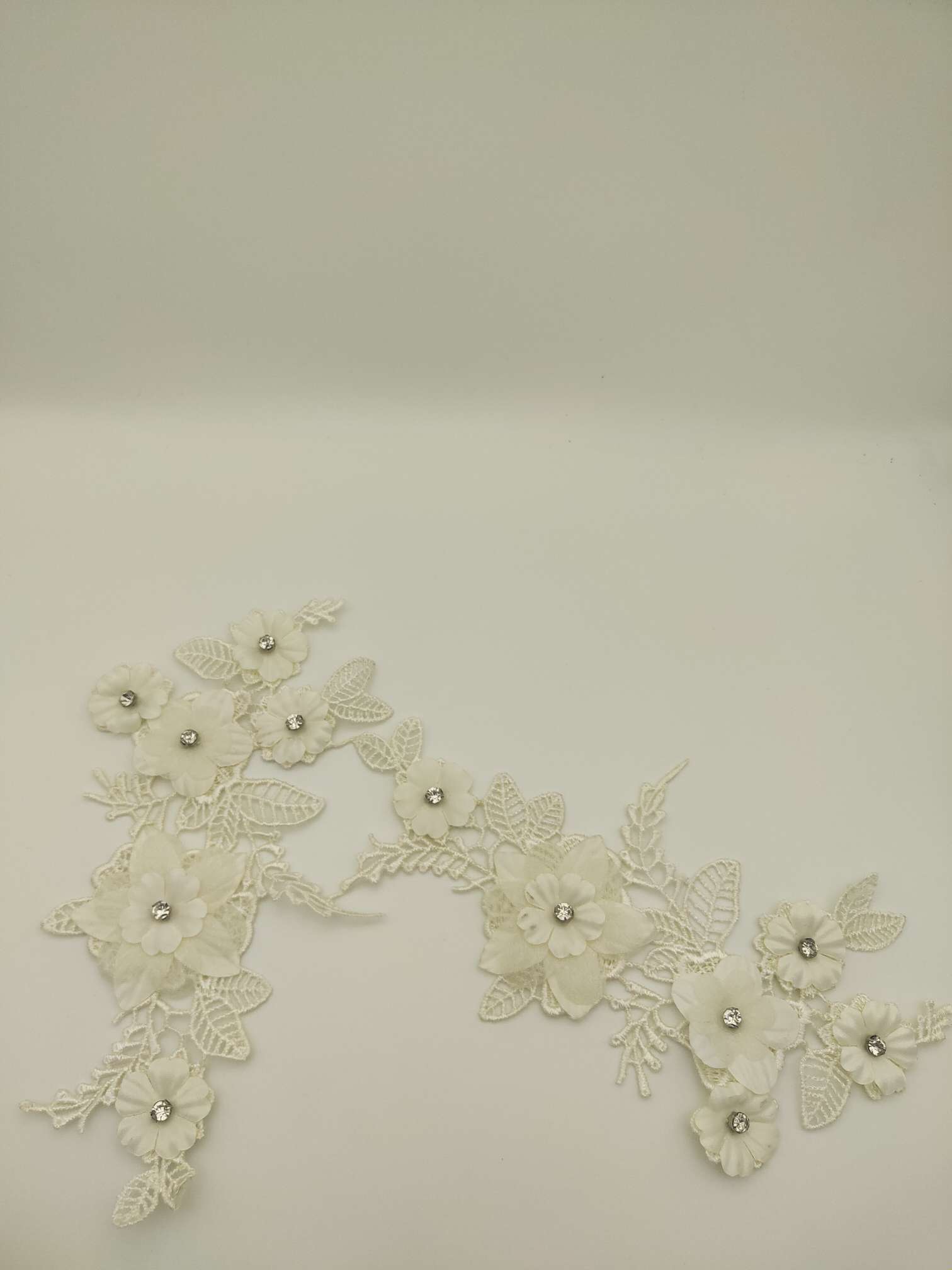 Polyester-polyester double-flower hand-stitched beaded flower clothing accessories, DIY collar flower wedding dress decoration 1-7 Specification image