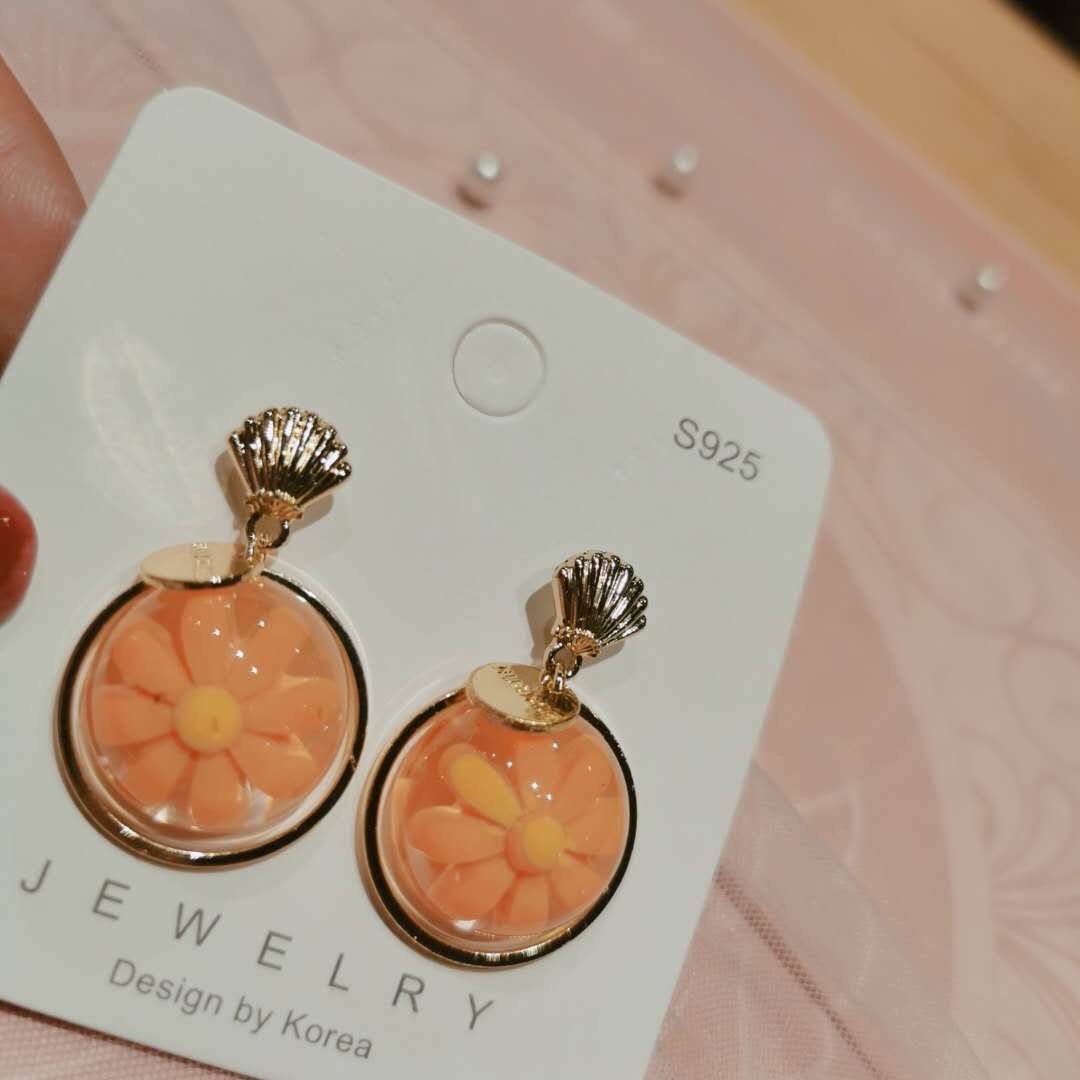 Summer small fresh orange jelly earrings female Korean personality joker for summer earrings thumbnail