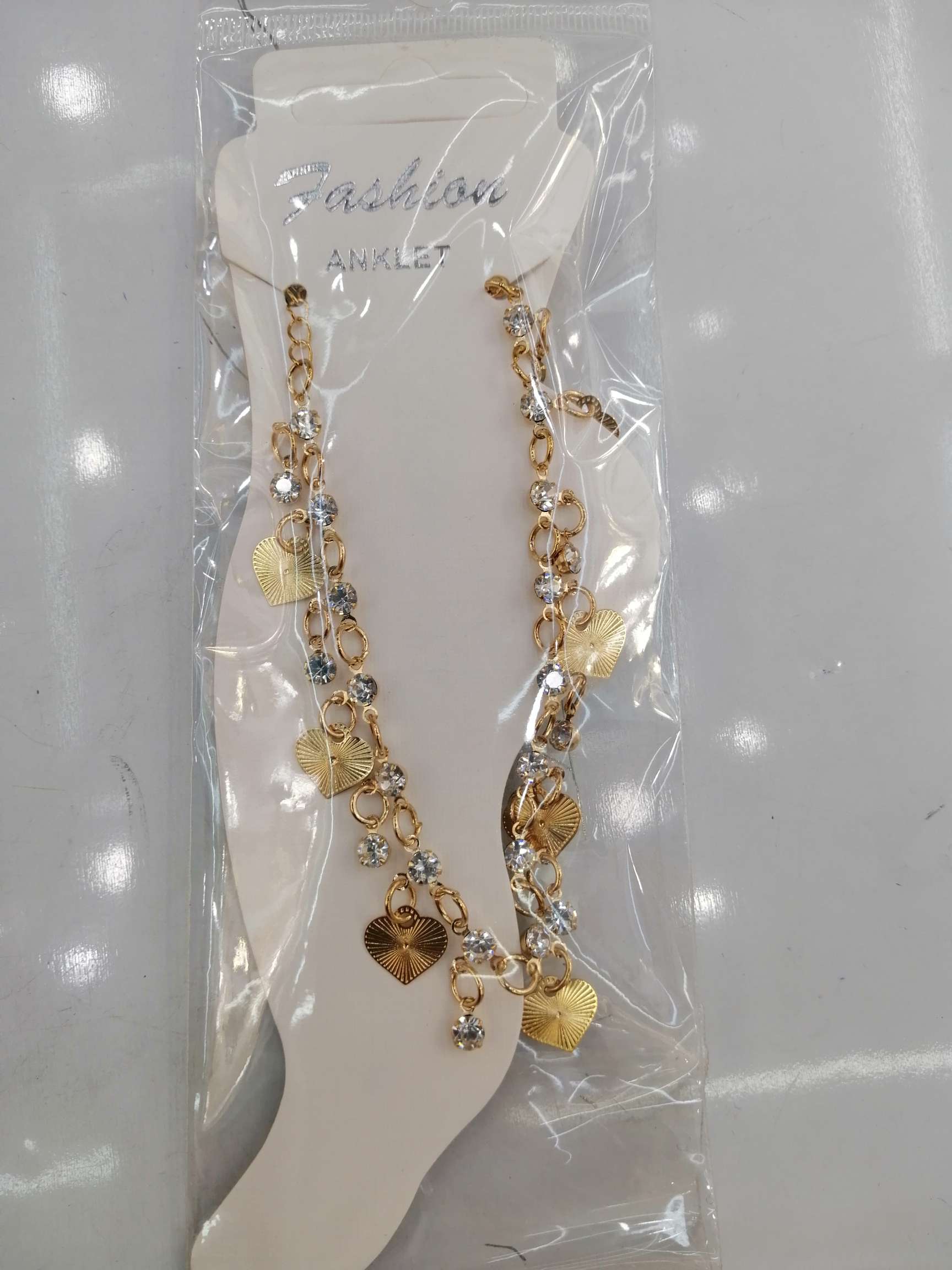 Heart-shaped pendant ankle chain