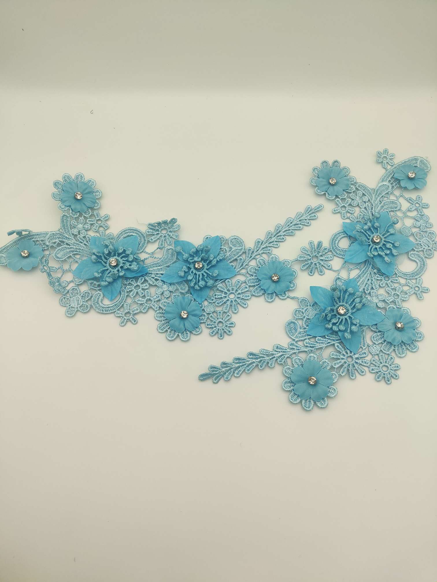 Polyester-polyester double-flower hand-stitched beaded flower clothing accessories, DIY collar flower wedding dress decoration 1-2 details Picture