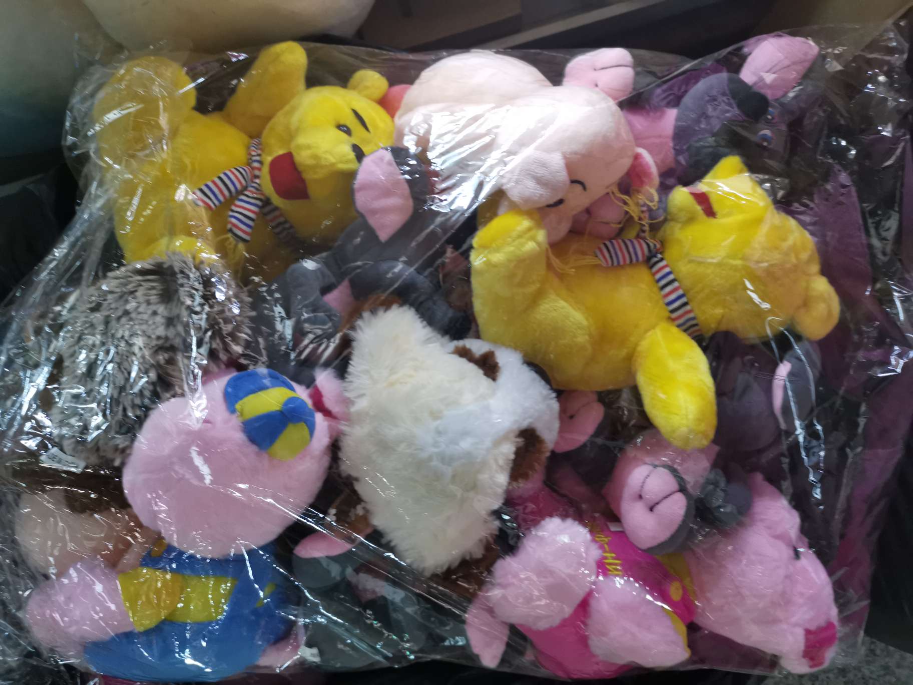 库存婚庆地摊杂货，一包随机12个 55元，更多便宜处理货欢迎来店咨询，量大从优
