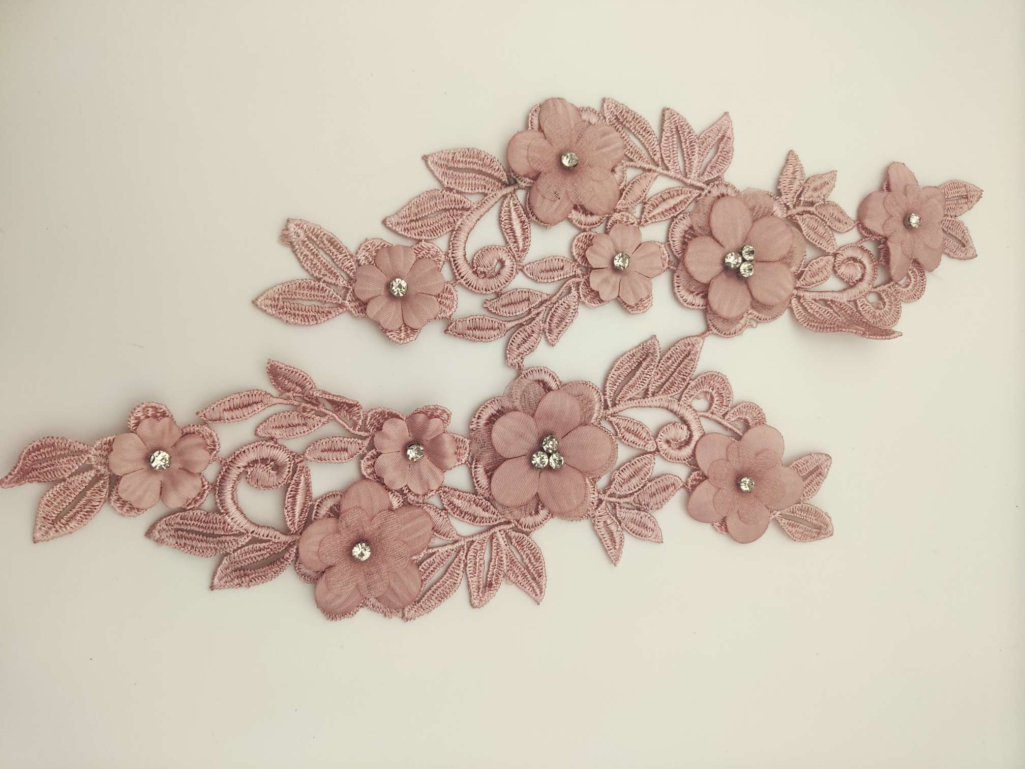 Polyester-polyester double-flower hand-stitched beaded flower clothing accessories, DIY collar flower wedding dress decoration 1-4 Specification image