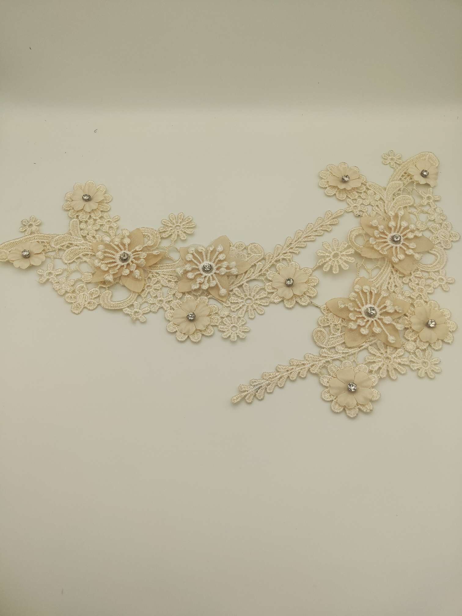 Polyester-polyester double-flower hand-stitched beaded flower clothing accessories, DIY collar flower wedding dress decoration 1-1 undefined