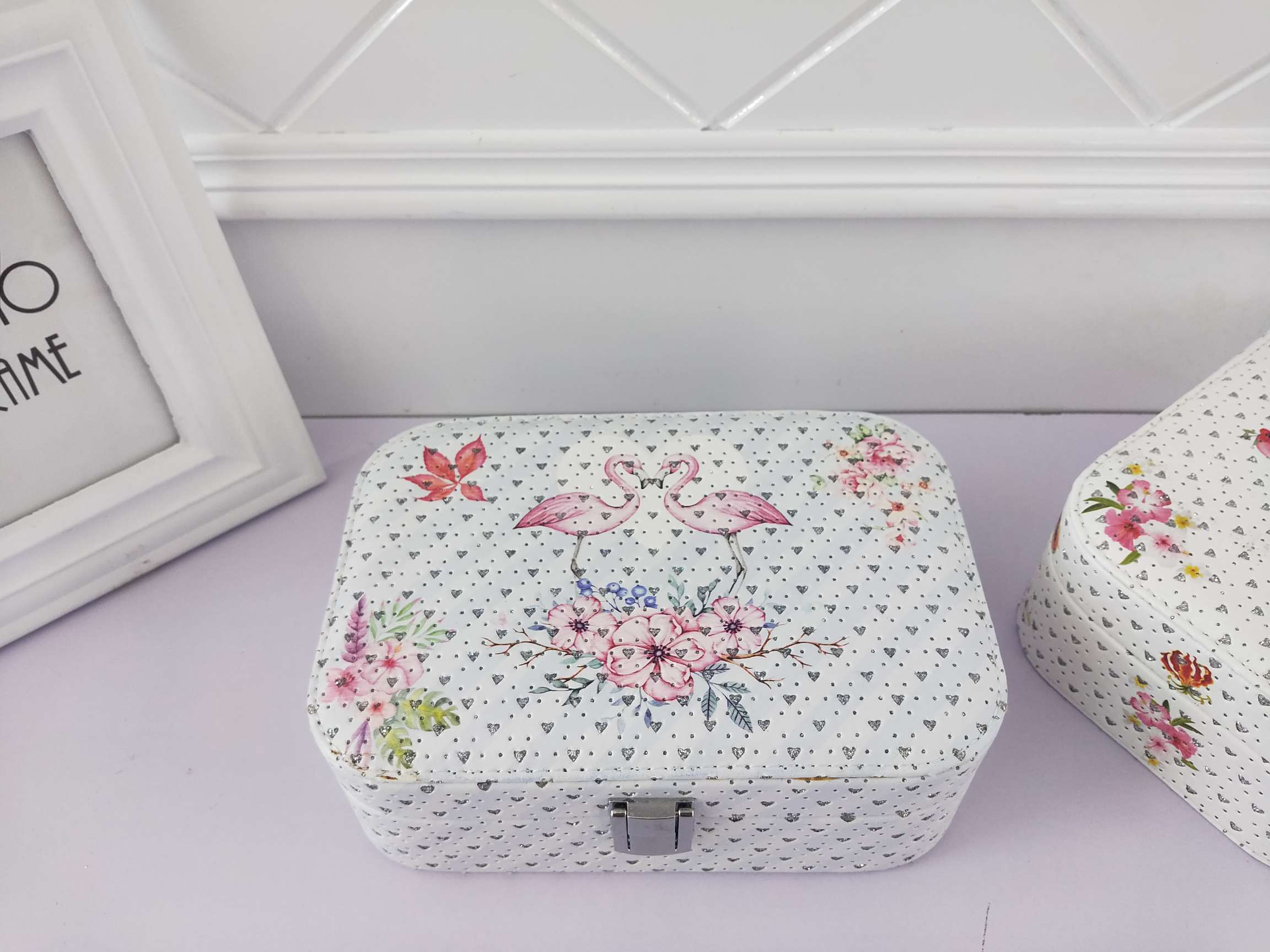 Jinqi Home Jewelry Box Portable Jewelry Box Travel Medium-sized Earrings, Rings, Necklaces Accessories Storage Box Z070-5 Specification image