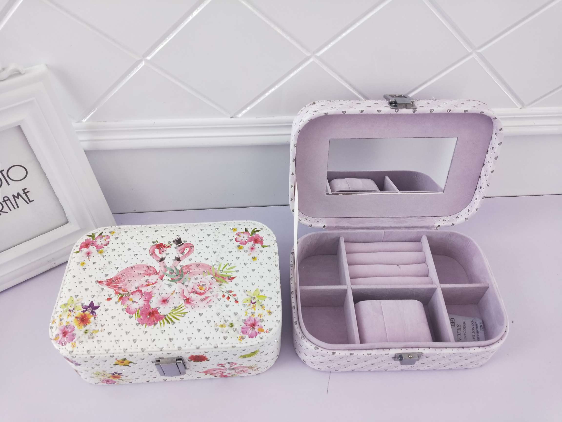 Jinqi Home Jewelry Box Portable Jewelry Box Travel Medium-sized Earrings, Rings, Necklaces Accessories Storage Box Z070-5 Item Picture