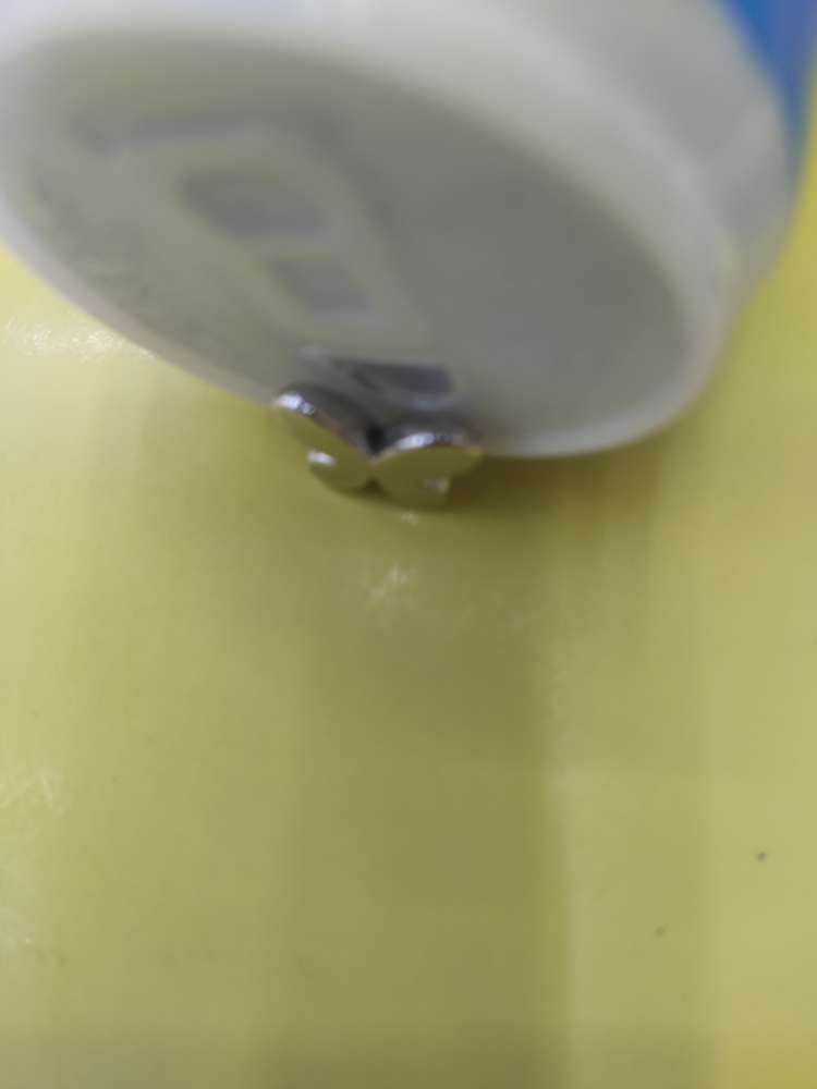 H856 butterfly-shaped straight hole, approximately 12MM in length, 17MM in width and 4MM in thickness, CCB, electroplated white k Application Scenario