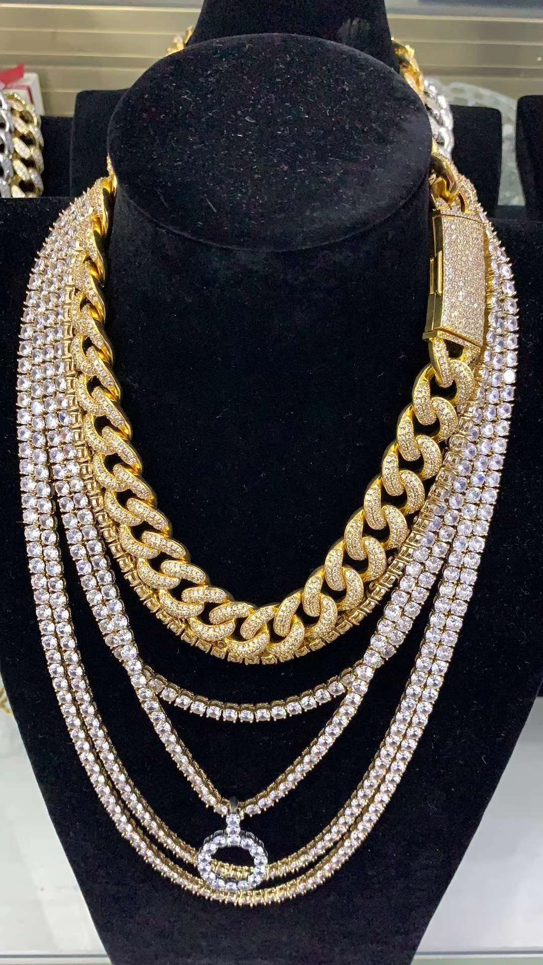 Cuban chain 4