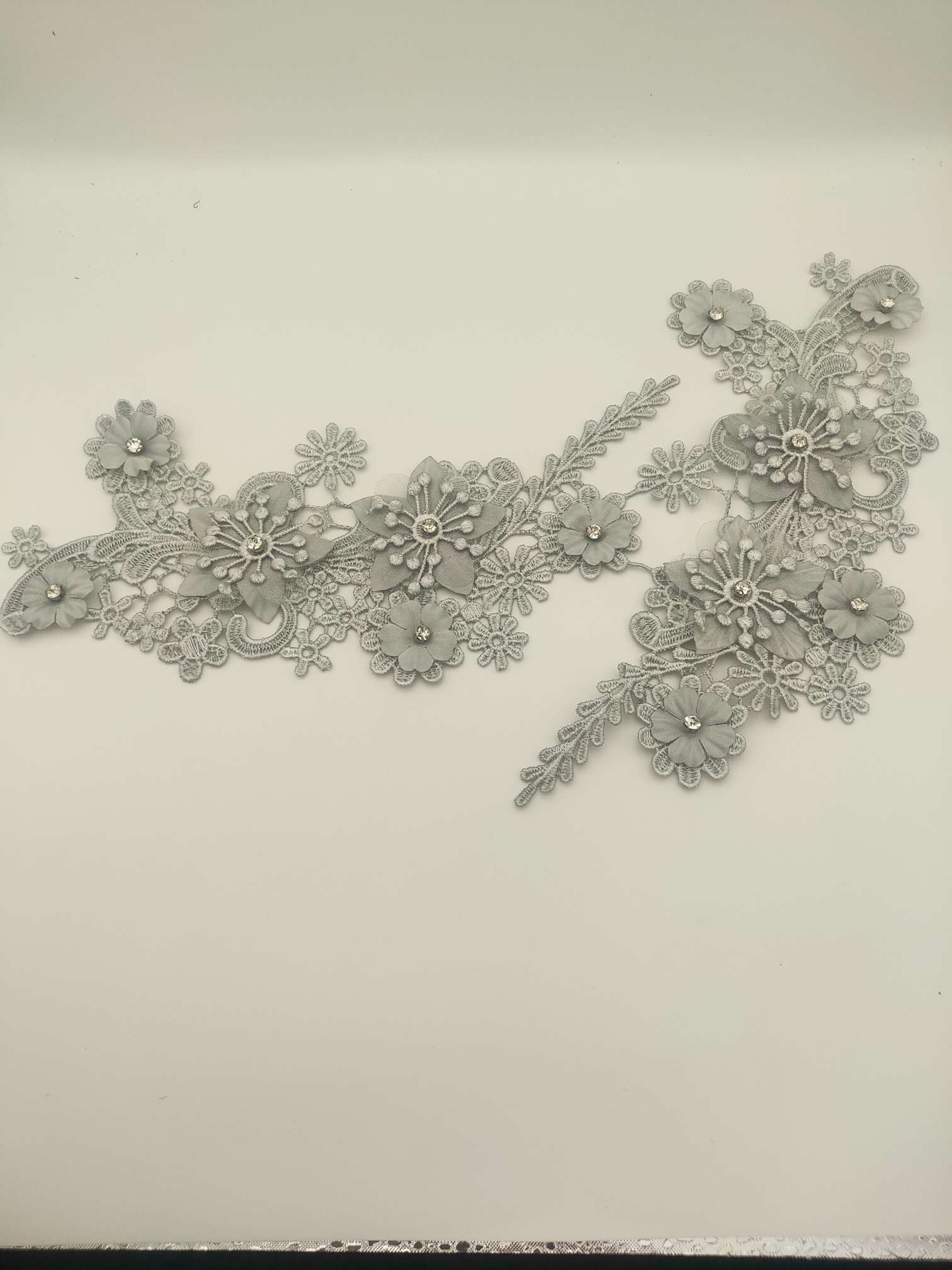 Polyester-polyester double-flower hand-stitched beaded flower clothing accessories, DIY collar flower wedding dress decoration 1-1 undefined