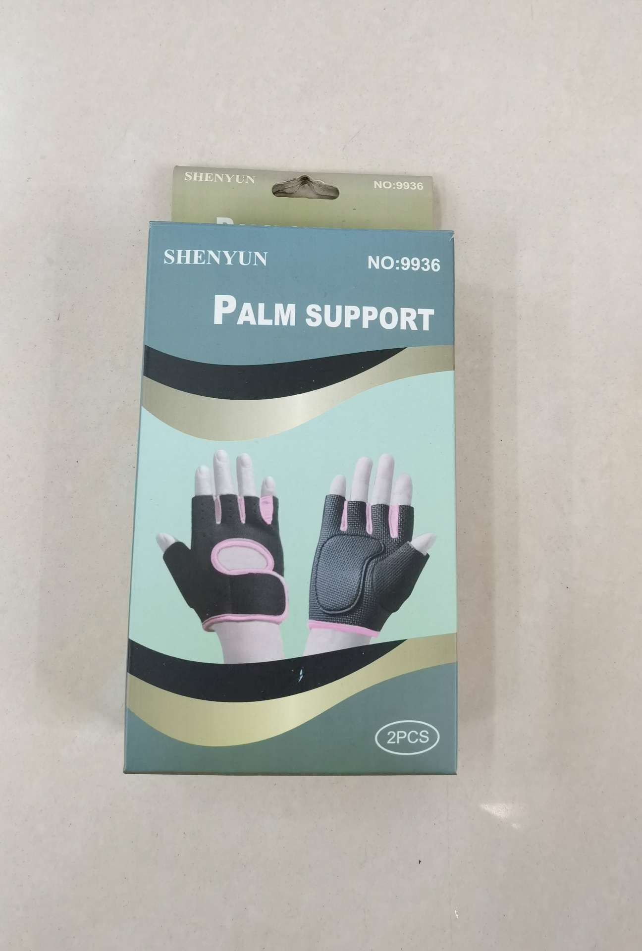 批发这款半指手套在骑车和运动都可以起到保护作用，不含运费。。