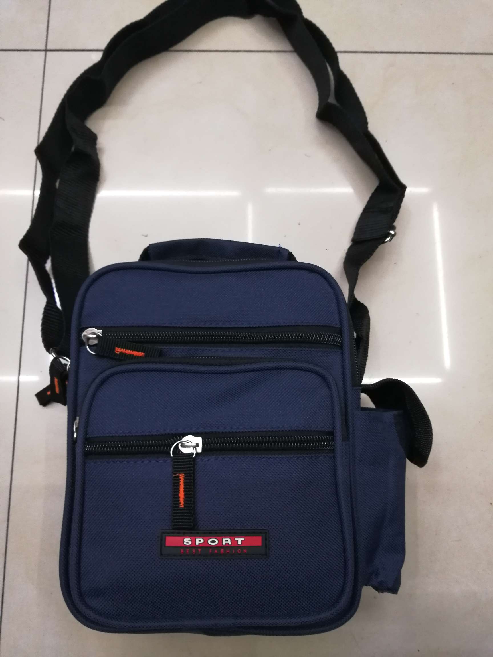 休闲包 斜挎包  单肩包  旅行包  钱包  手机包细节图