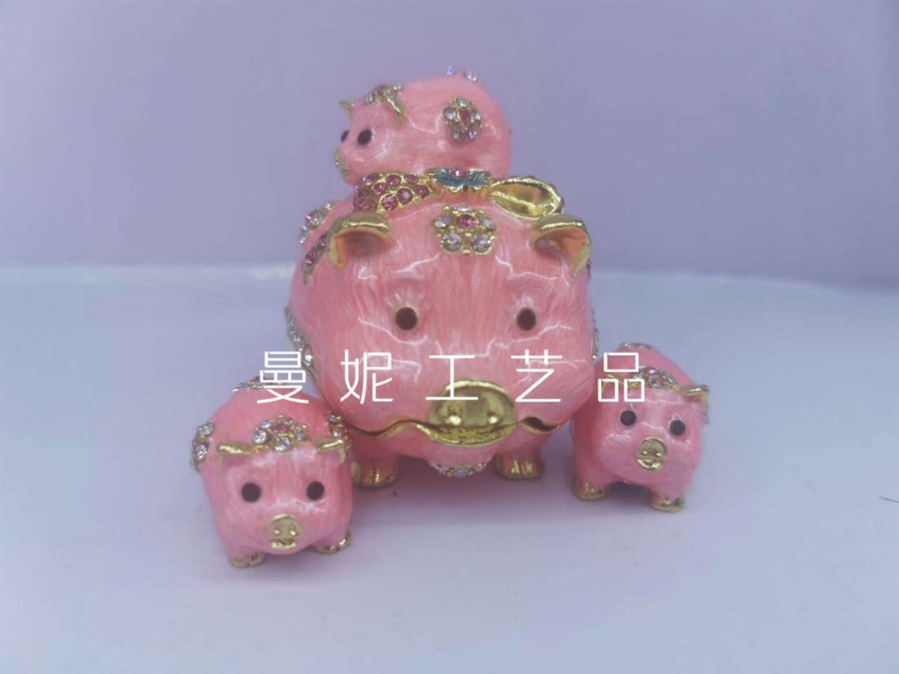 猪摆件首饰盒
