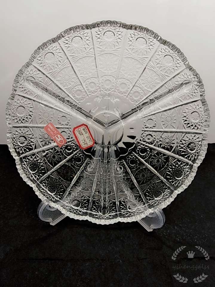 Factory direct sale of lead-free glass engraved lattice fruit platter d52