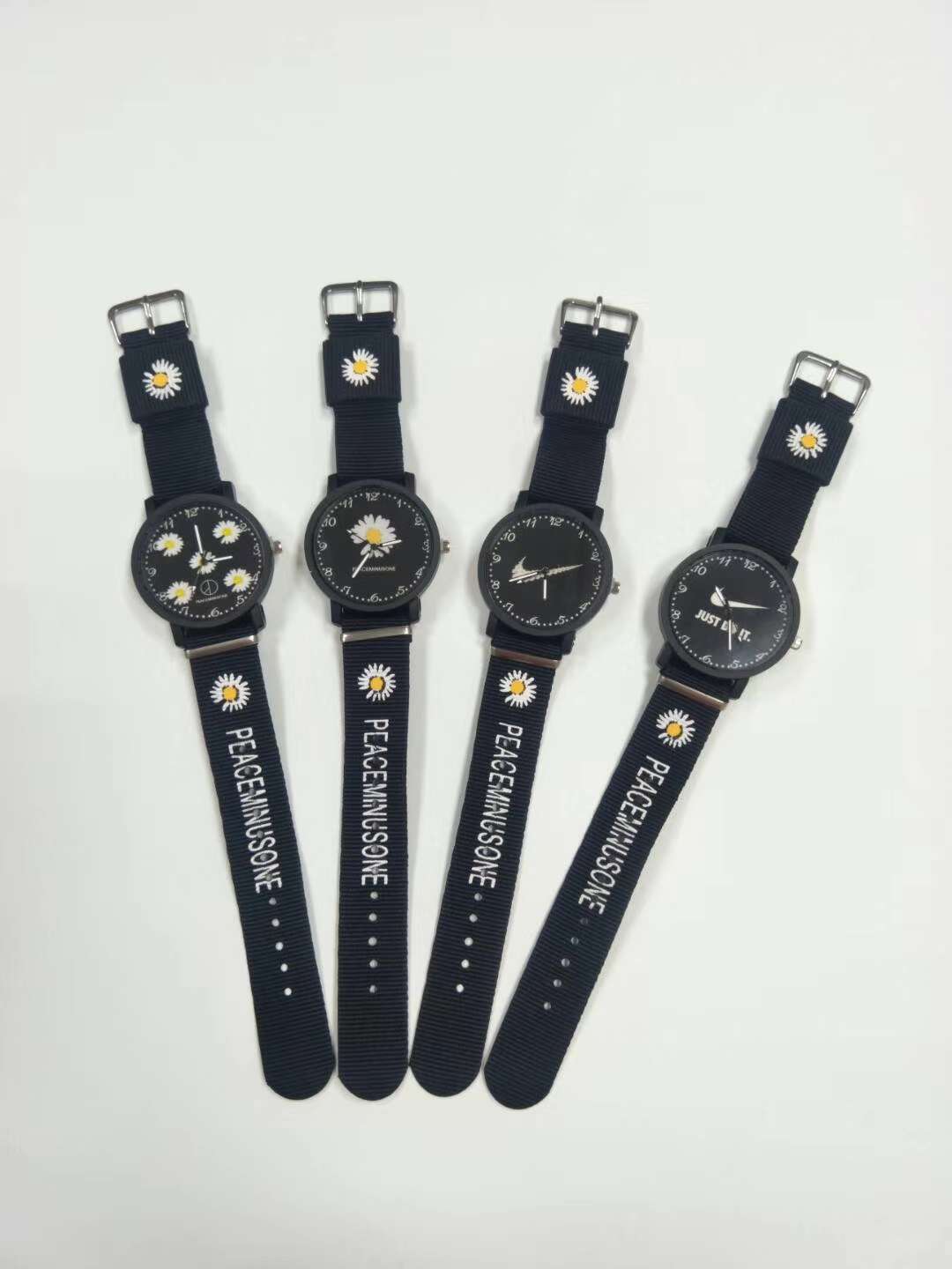 流行时尚布带小雏菊