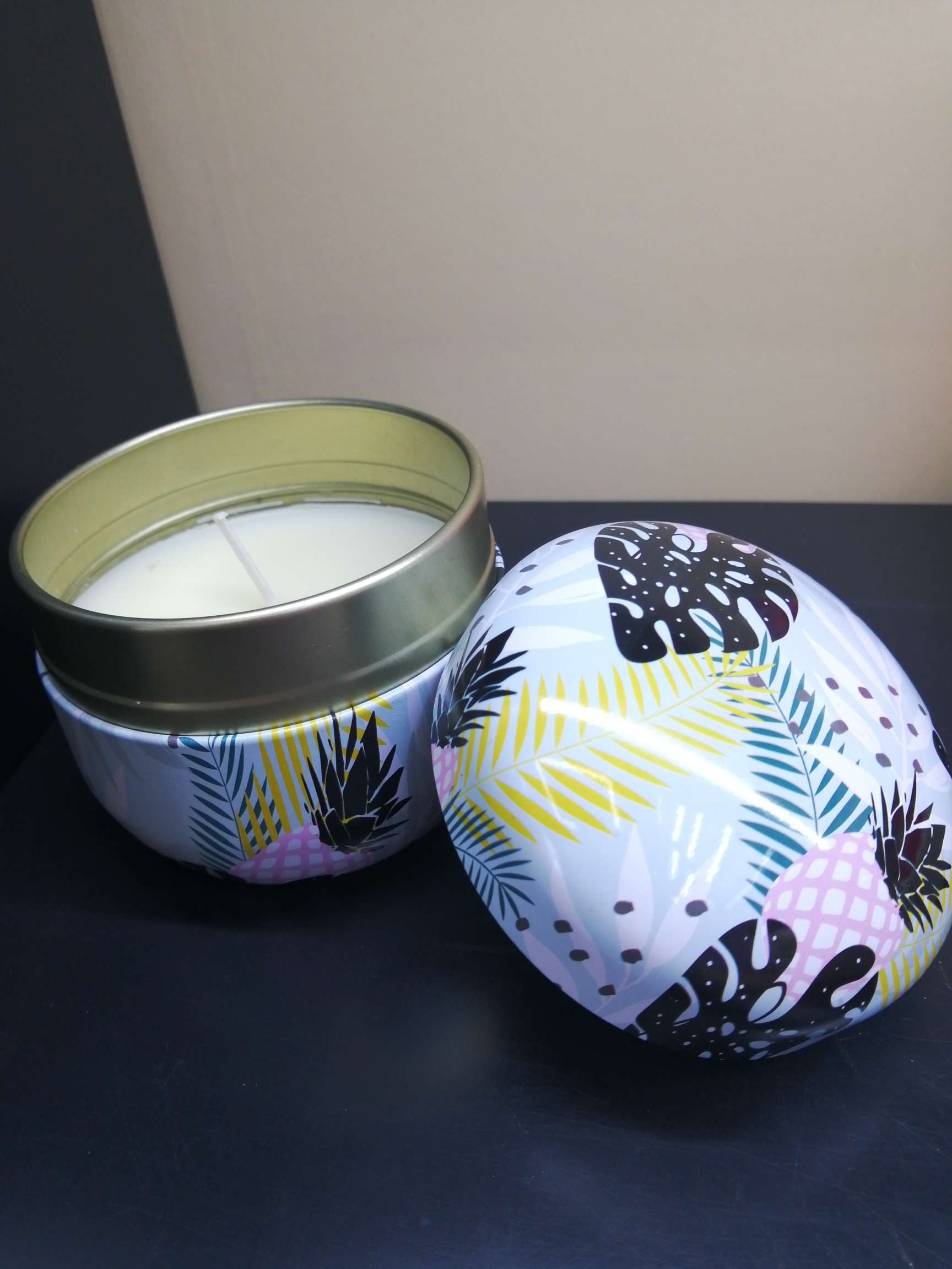 Purifying the air, calming and helping sleep scented candles