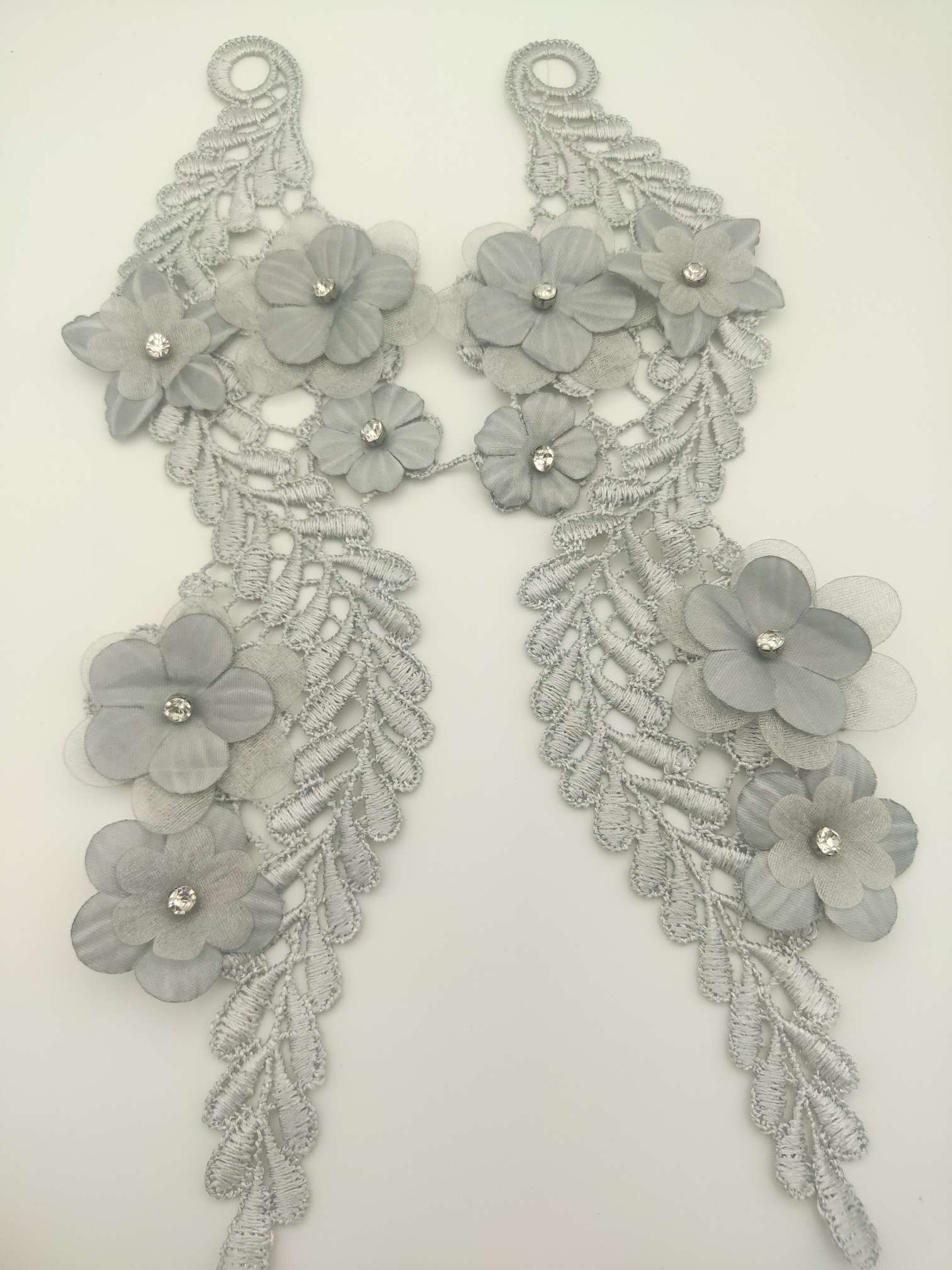 Polyester-polyester double-flower hand-stitched beaded flower clothing accessories, DIY collar flower wedding dress decoration 1-10 Item Picture