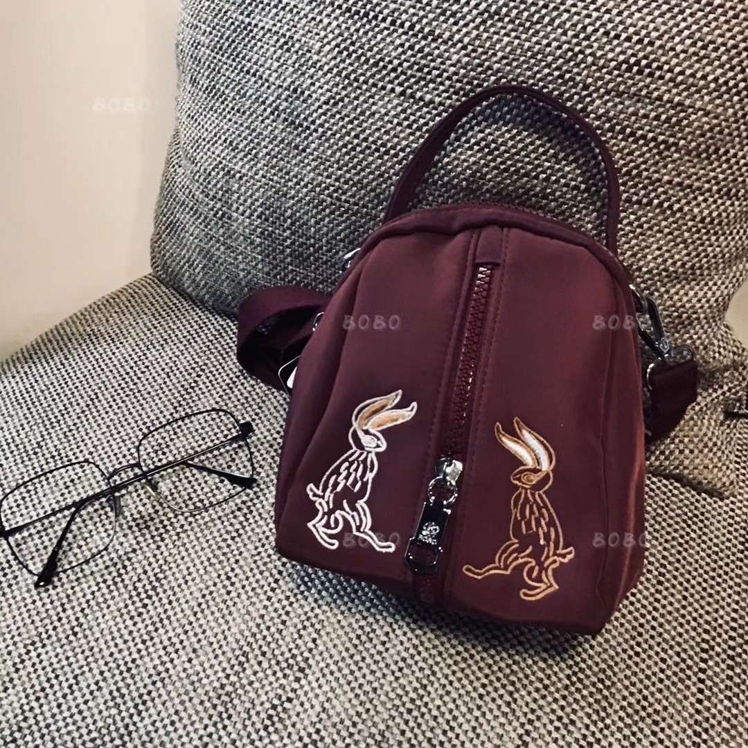 紫色兔子可爱，便携手提斜挎包