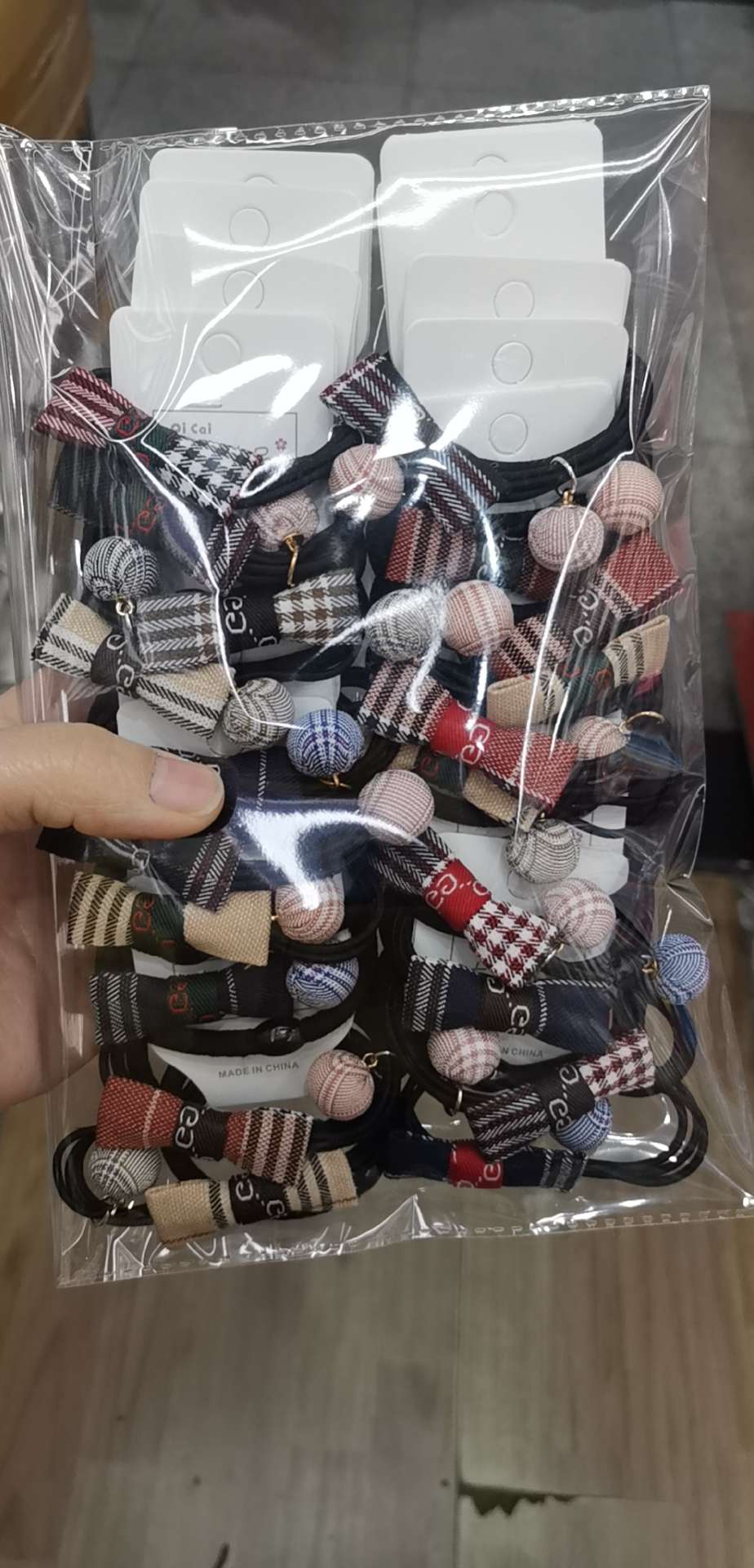 Fashion band 5 thumbnail