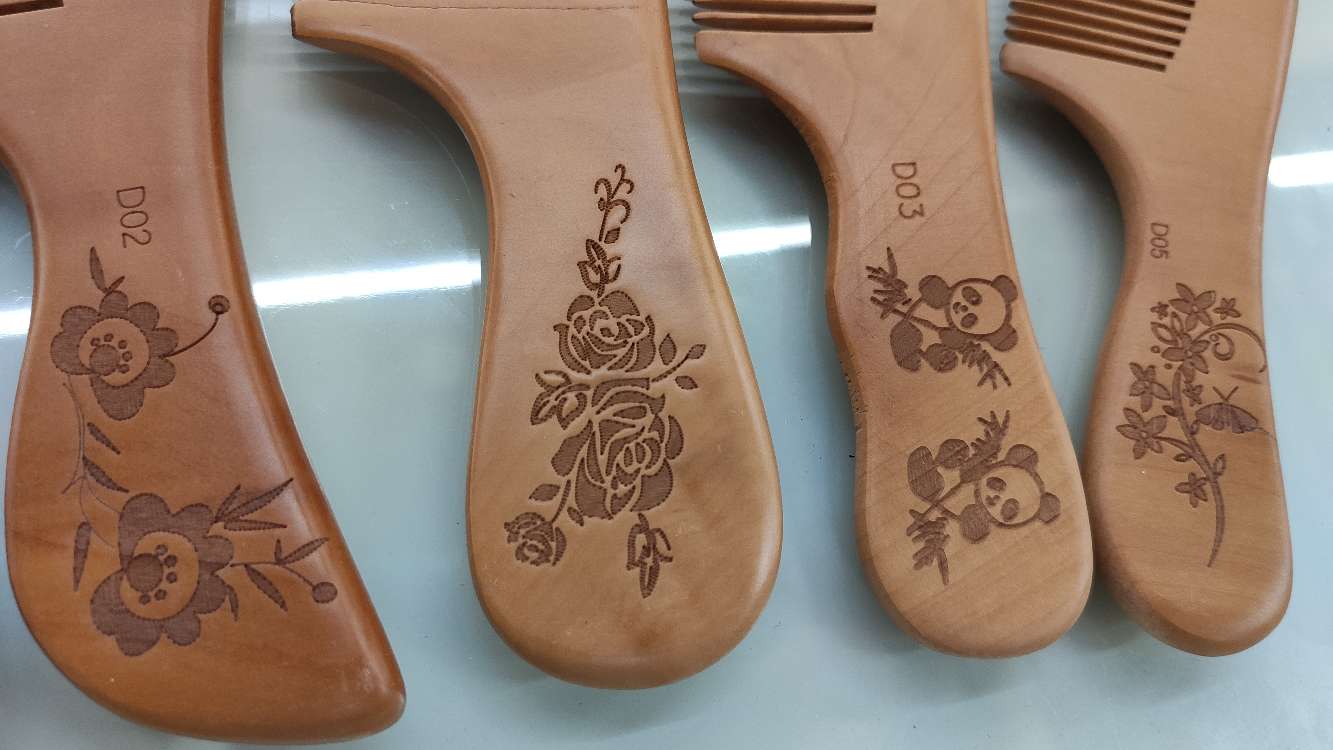 Ai Shangmei Boutique Wood Comb Ai Shangmei Print Boutique Wood Comb Classic Wood Comb Printing Boutique Wood Comb Item Picture