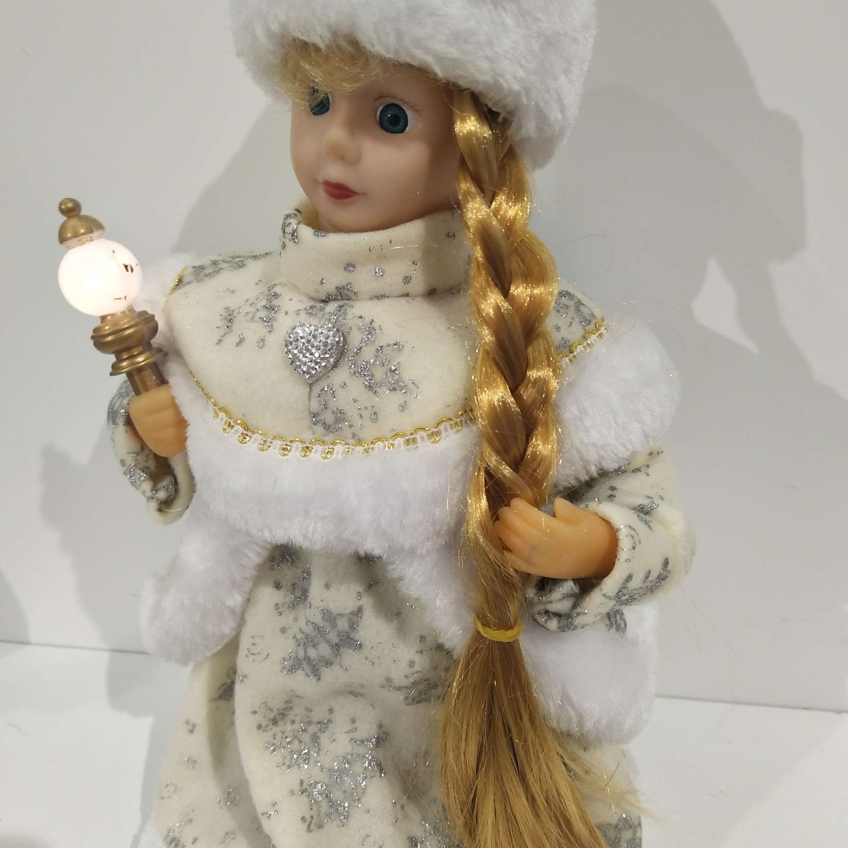 Manufacturers new genuine 12 inch Christmas Russian female Christmas gifts wholesale Specification drawing